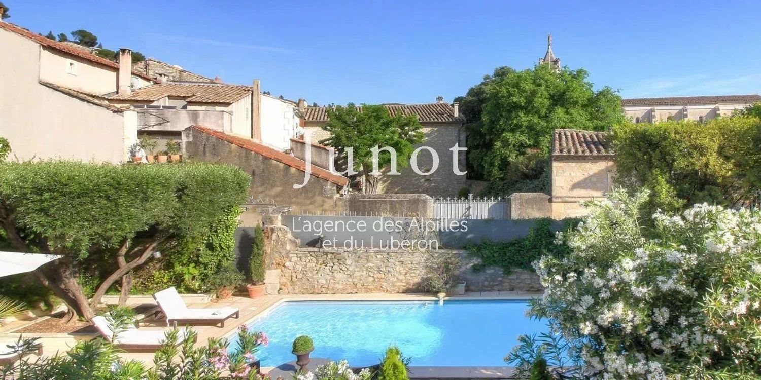 Maison à louer, 300m², Boulbon
