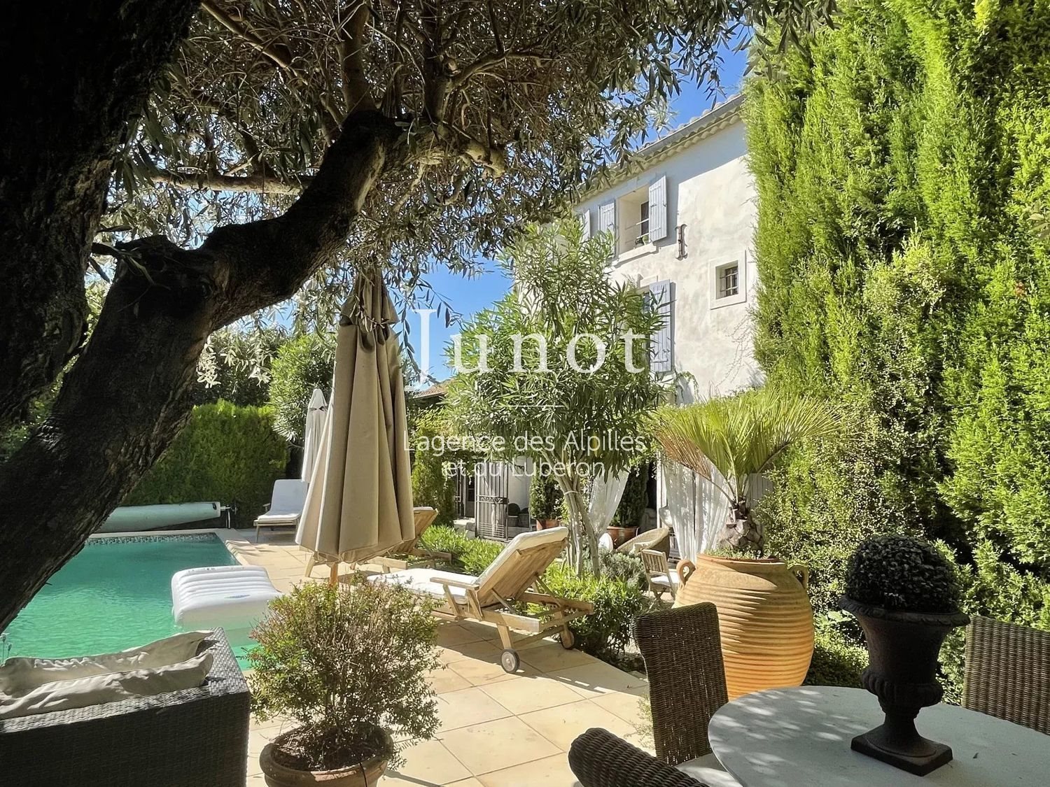 Maison à louer, 300m², Boulbon