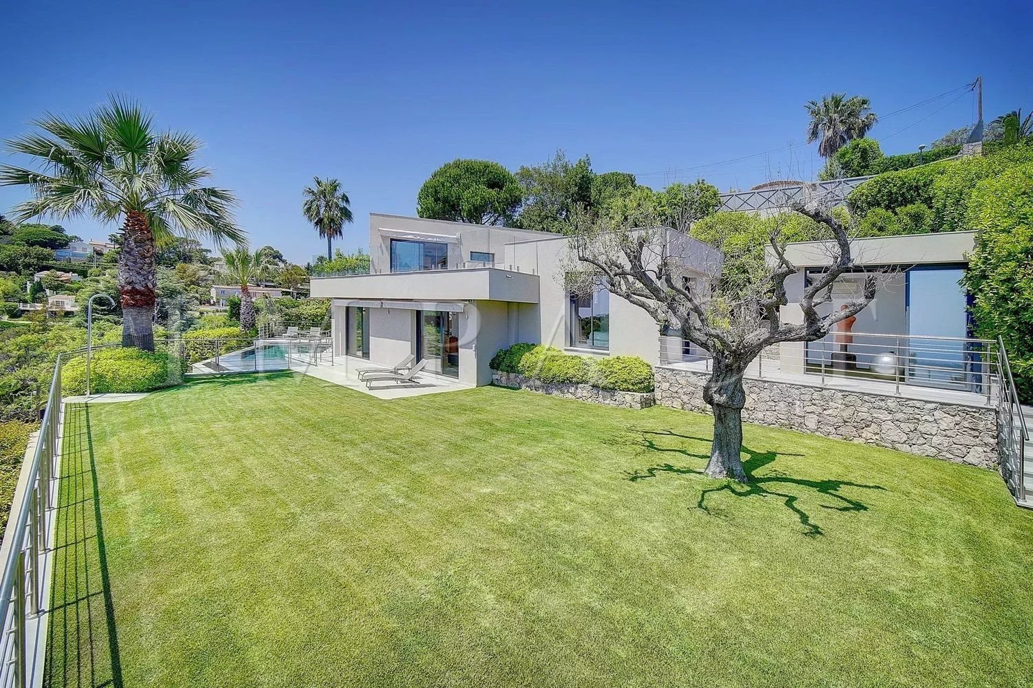 Maison à louer, 230m², Vallauris