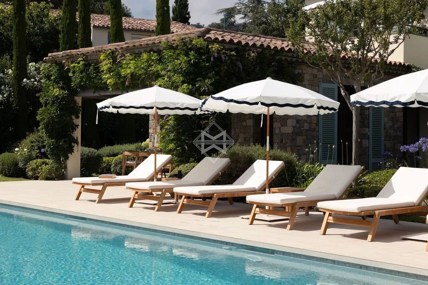 Maison à louer, 220m², Mandelieu-la-Napoule