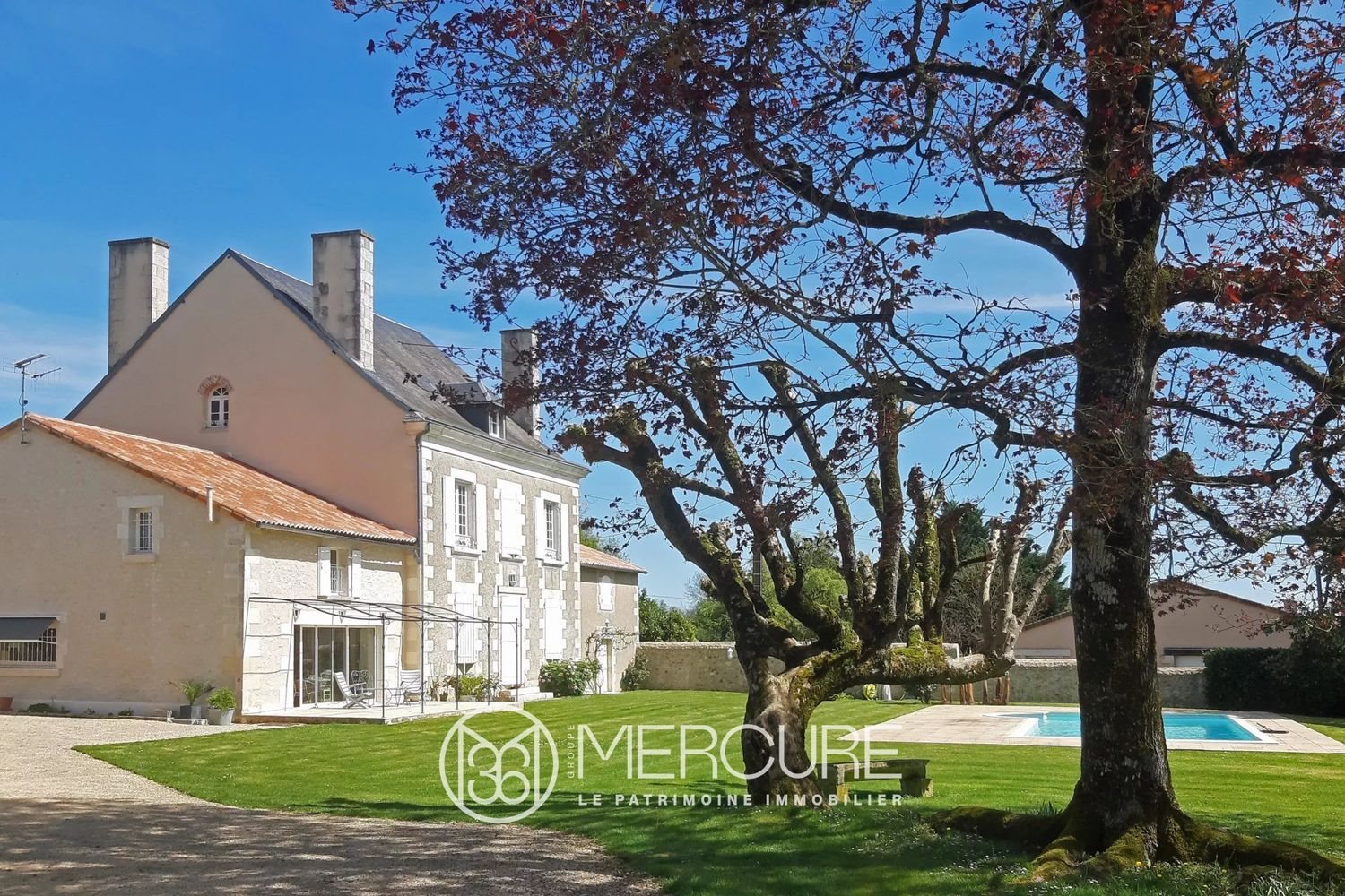Maison à vendre, 350m², Nouaillé-Maupertuis