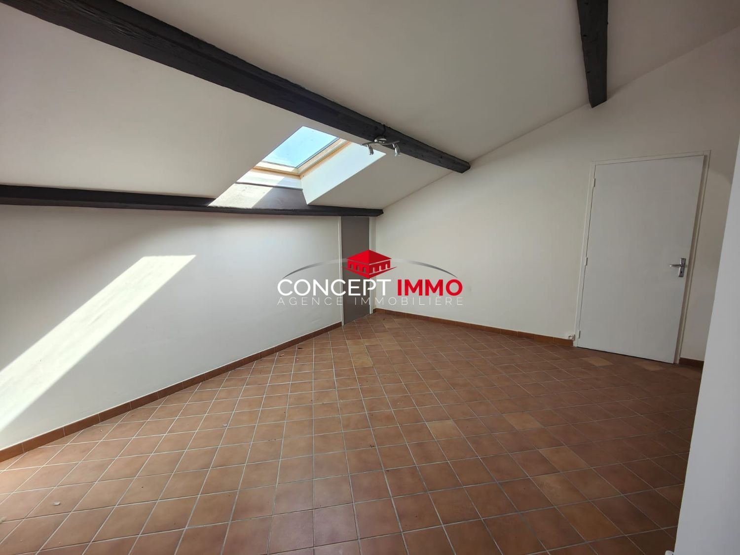 Appartement à louer, 66m², Carnoules