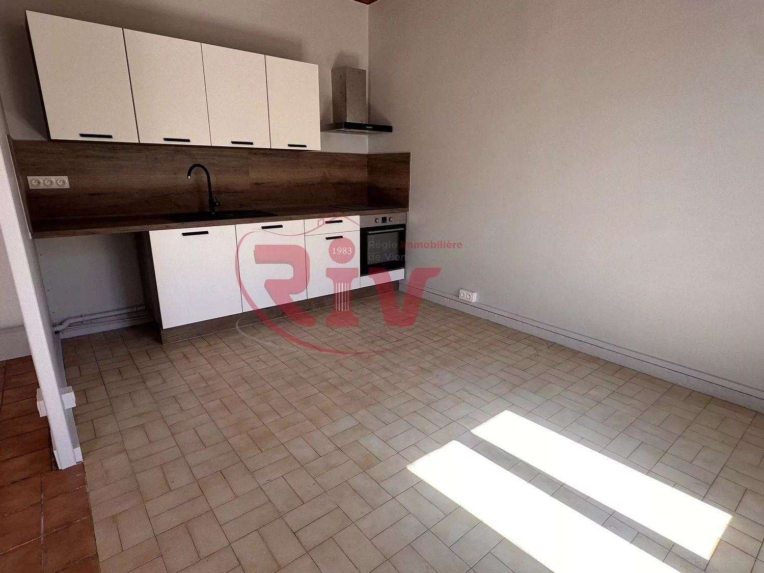 Maison à louer, 57m², Chasse-sur-Rhône