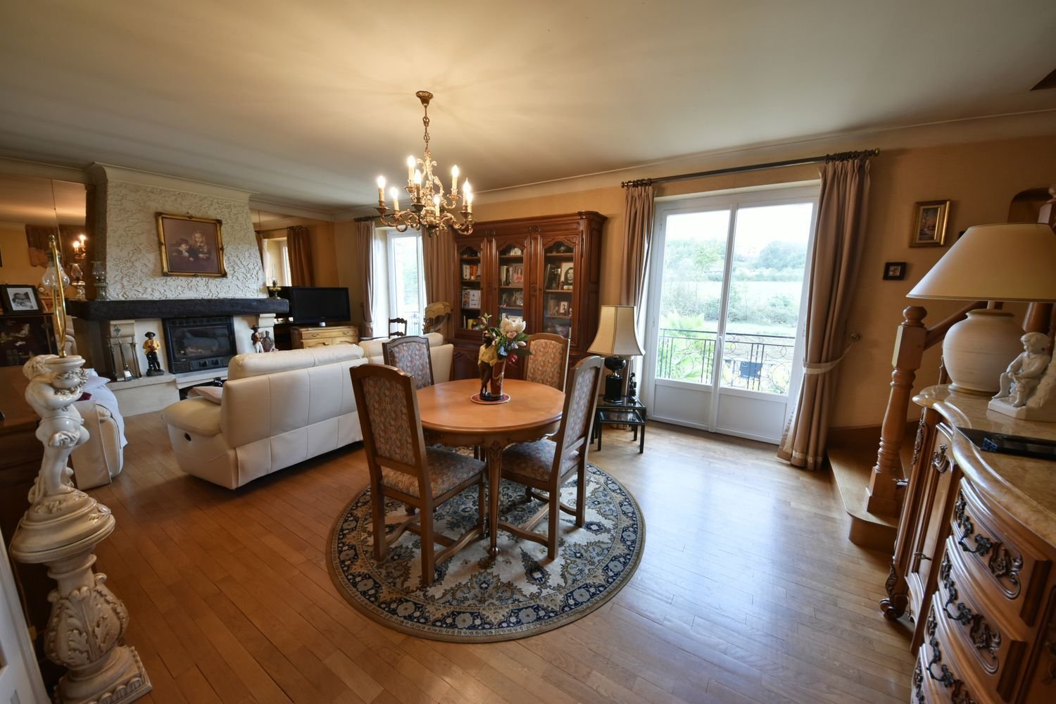 Maison à vendre, 245m², Ussac