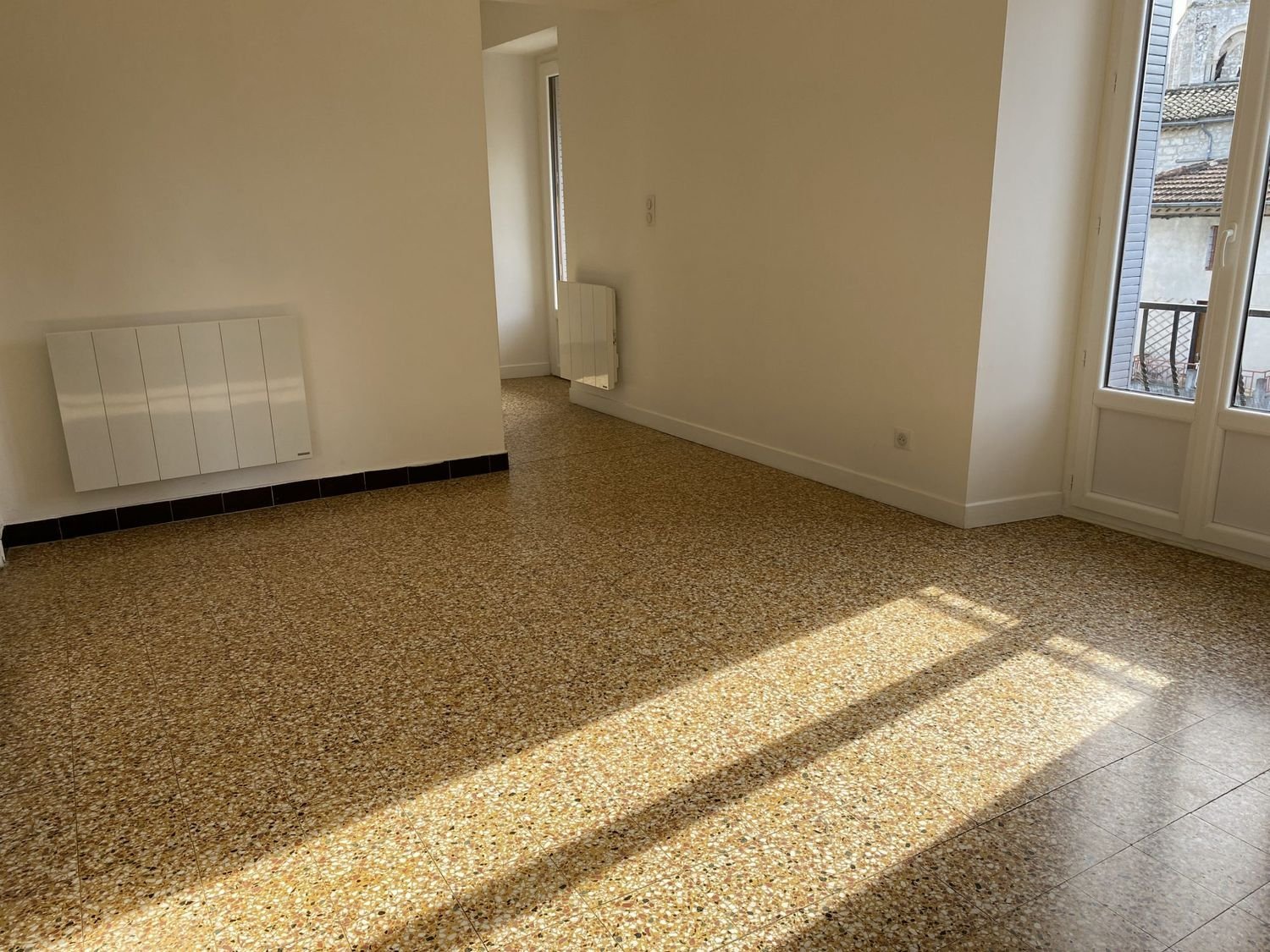 Appartement à louer, 66m², Ruoms