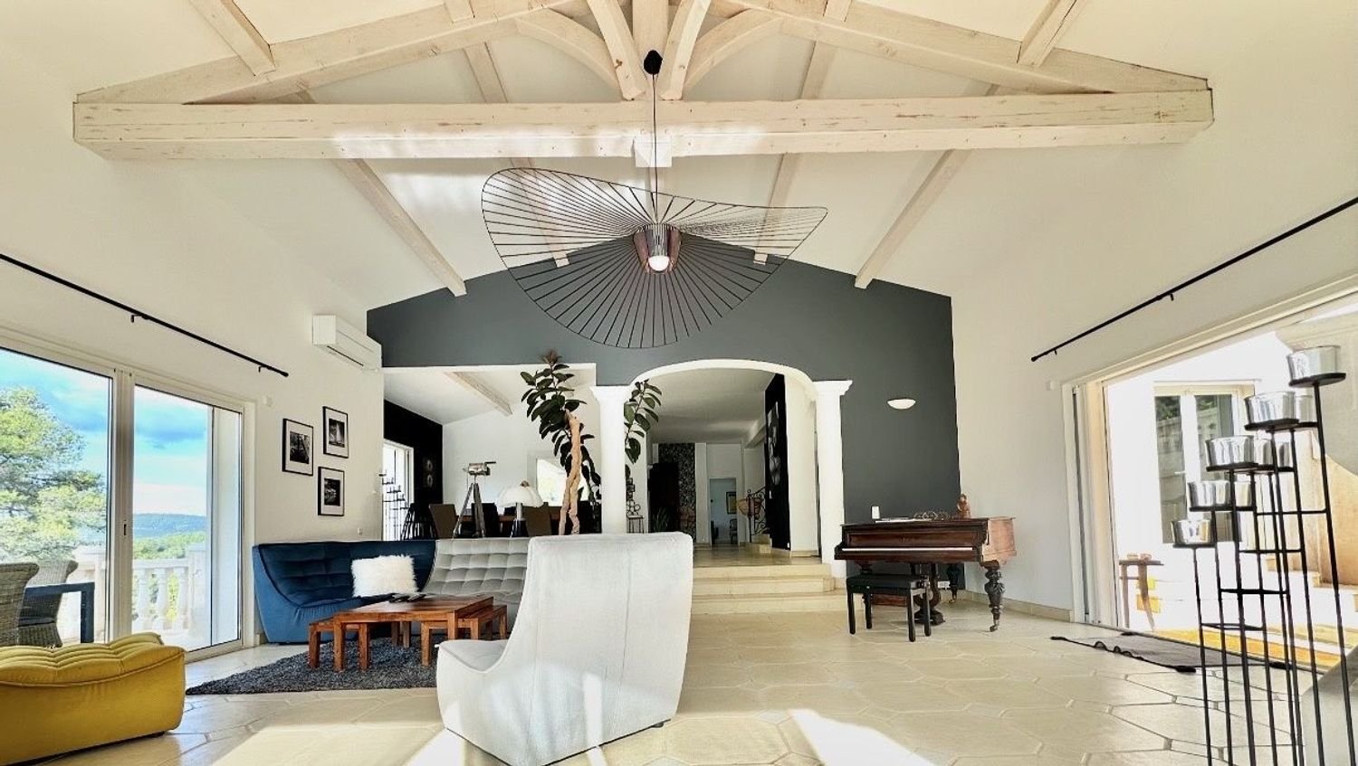 Maison à vendre, 242m², Solliès-Toucas
