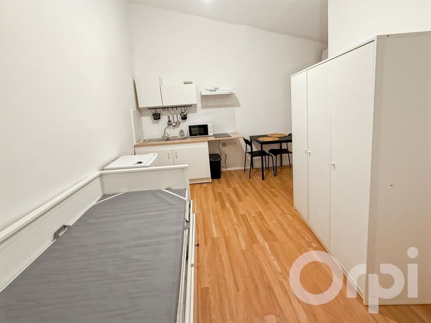 Appartement à louer, 16m², Orange