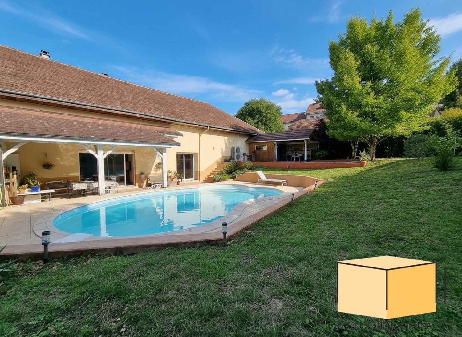Maison à vendre, 377m², Belley
