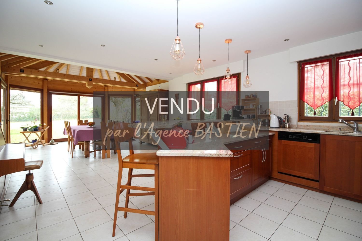 Maison à vendre, 233m², Divonne-les-Bains