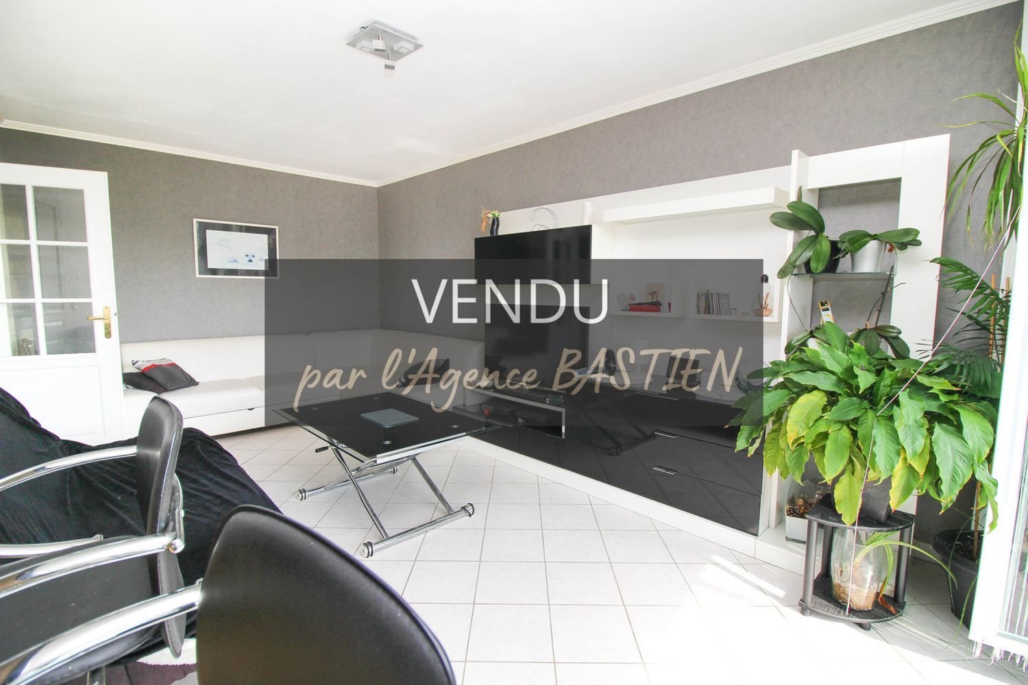 Appartement à vendre, 49m², Saint-Genis-Pouilly