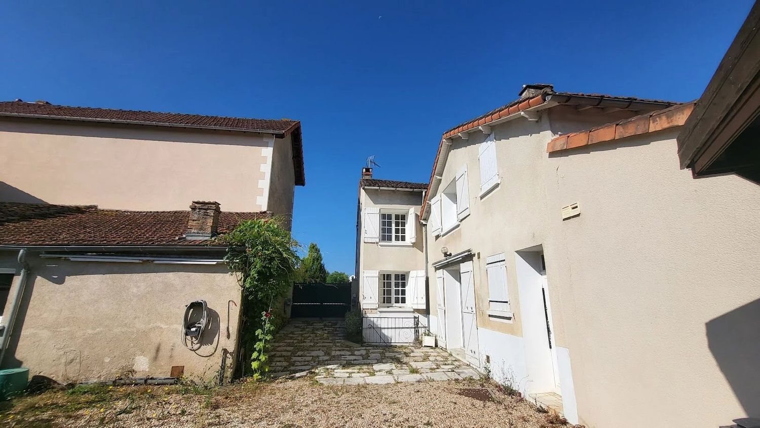 Maison à vendre, 145m², Lussac-les-Châteaux
