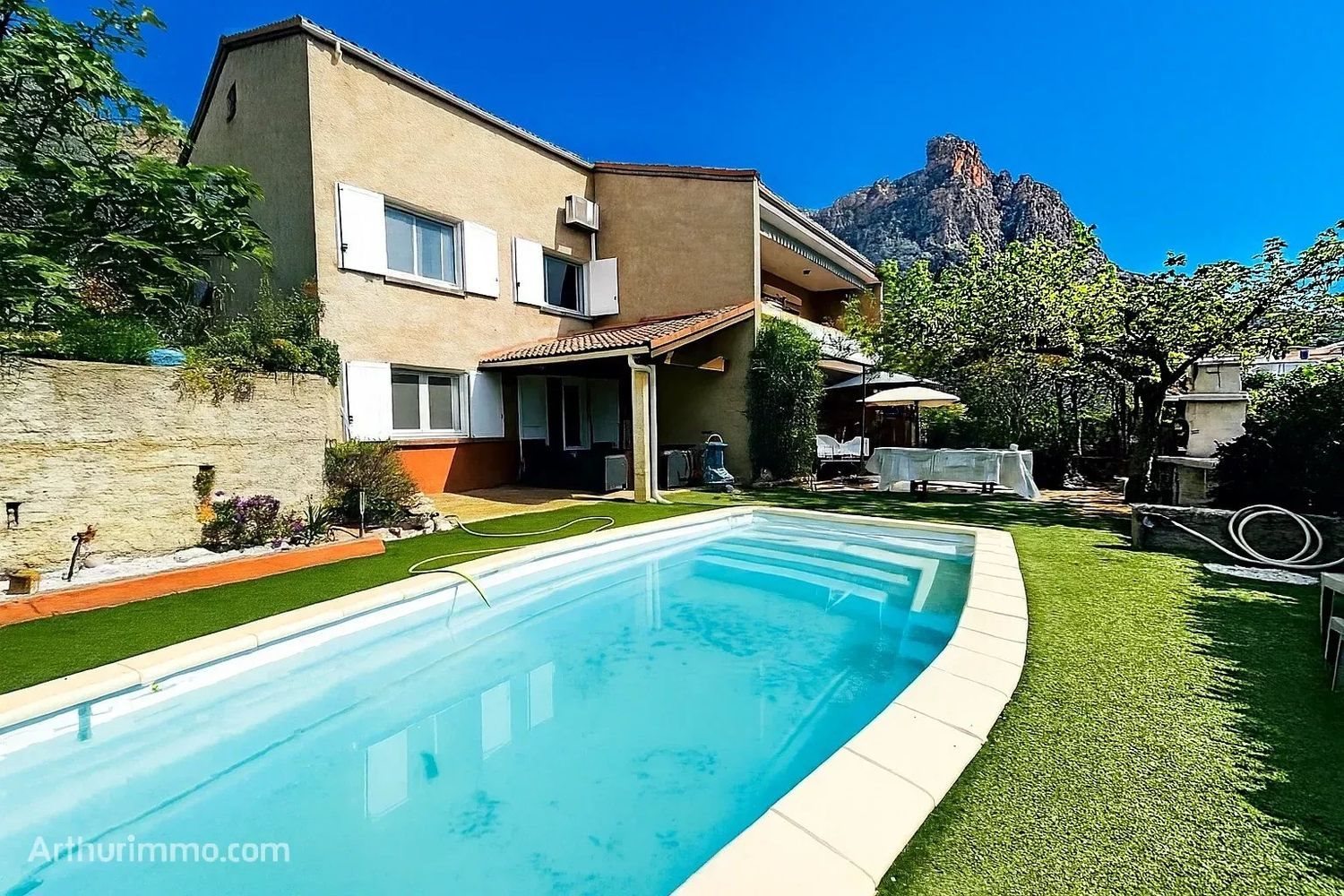 Maison à vendre, 187m², Afa