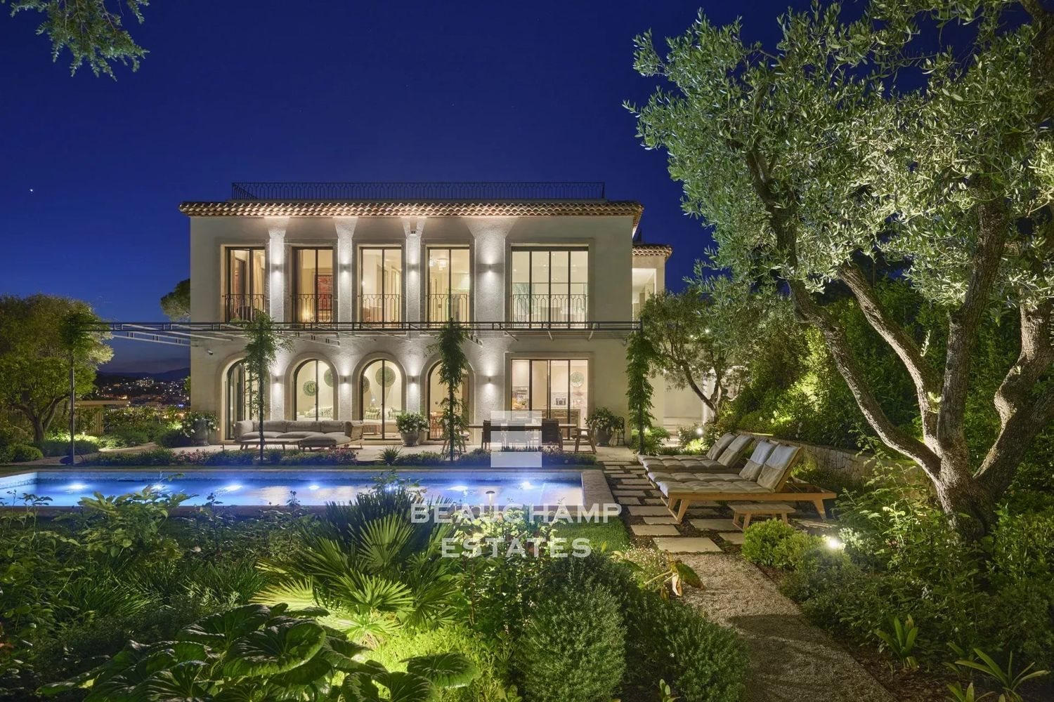 Maison à louer, 780m², Cannes