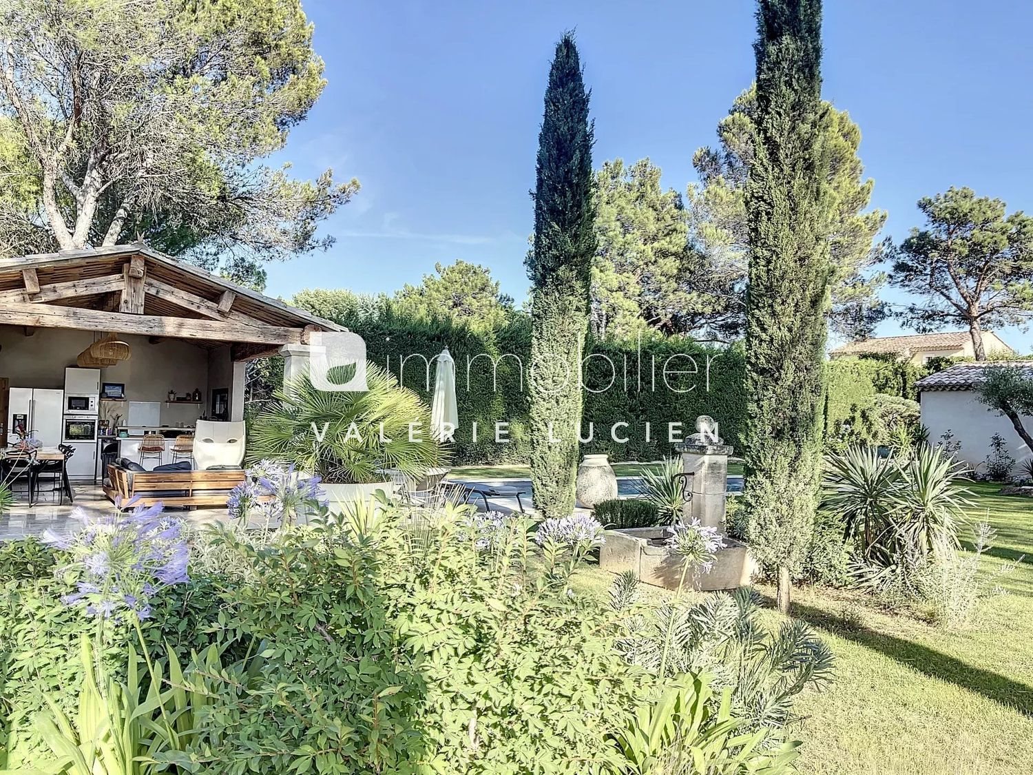 Maison à louer, 160m², Eygalières