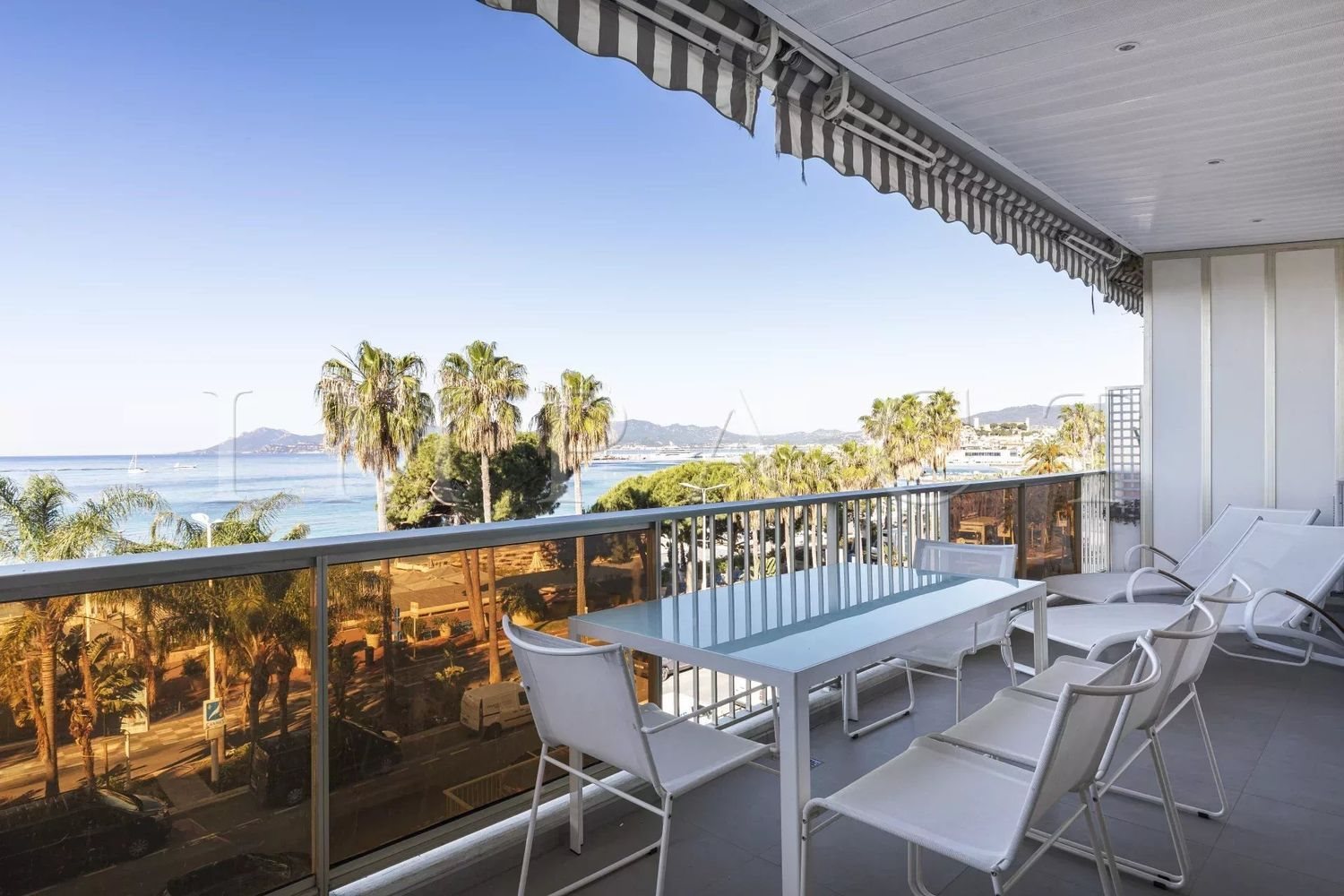 Appartement à louer, 65m², Cannes