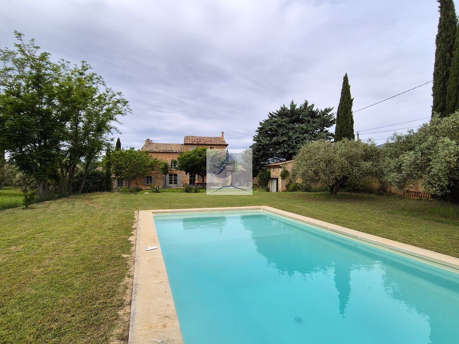 Maison à vendre, 350m², Bédoin