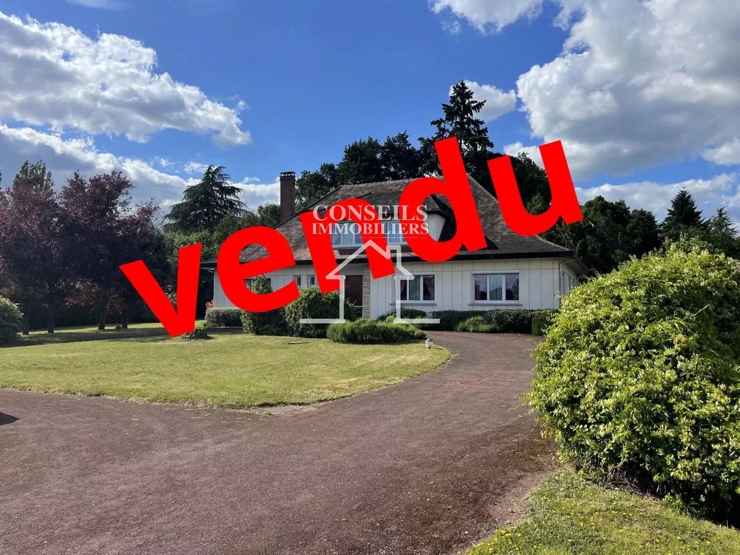 Maison à vendre, 219m², Saint-Julien-du-Sault