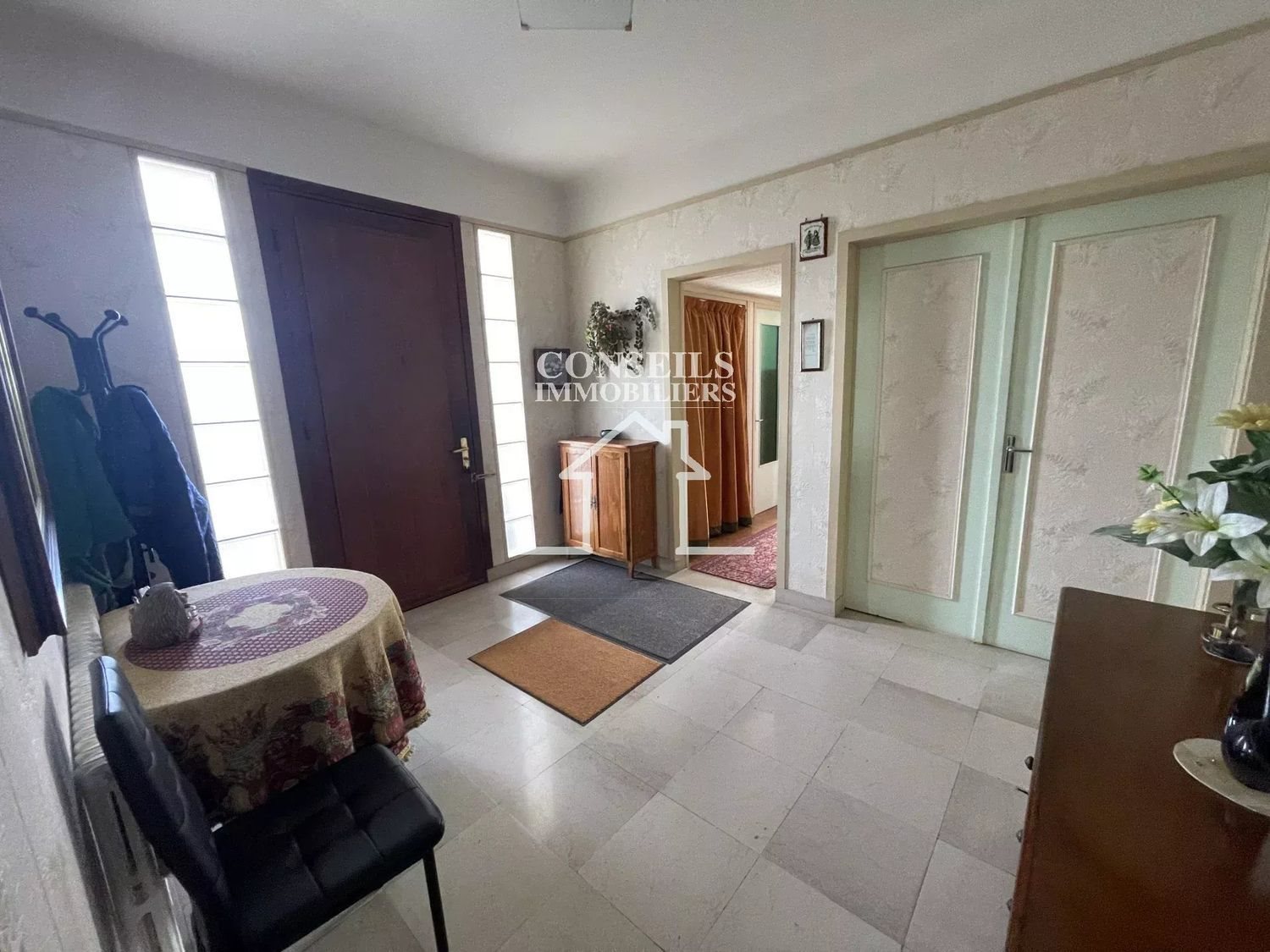 Maison à vendre, 219m², Saint-Julien-du-Sault