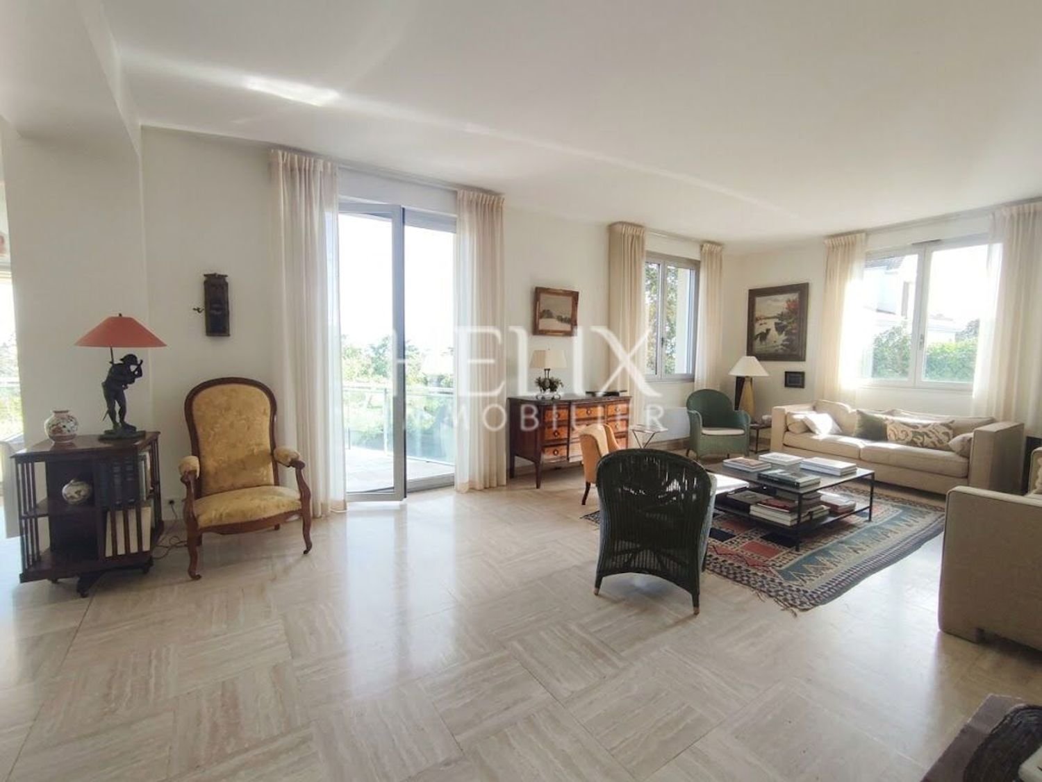 Maison à vendre, 201m², Le Mesnil-le-Roi