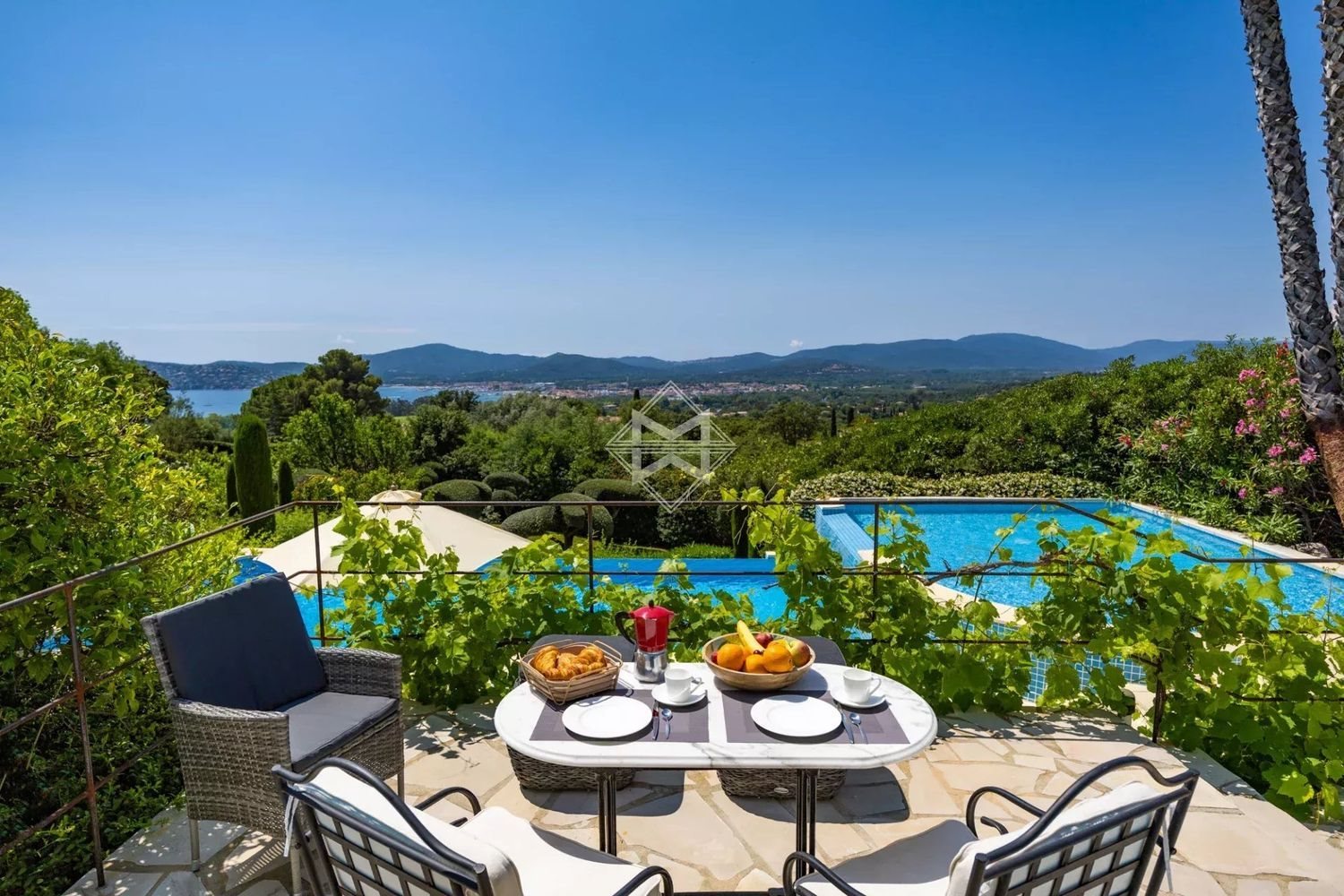 Maison à louer, 250m², Sainte-Maxime