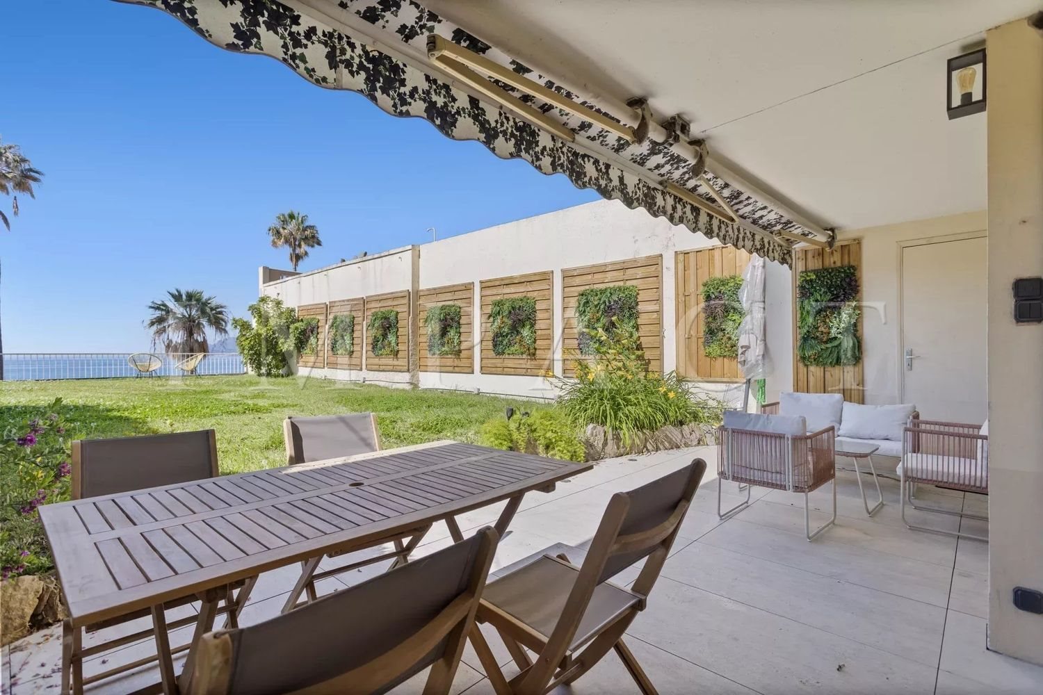 Appartement à louer, 92m², Cannes