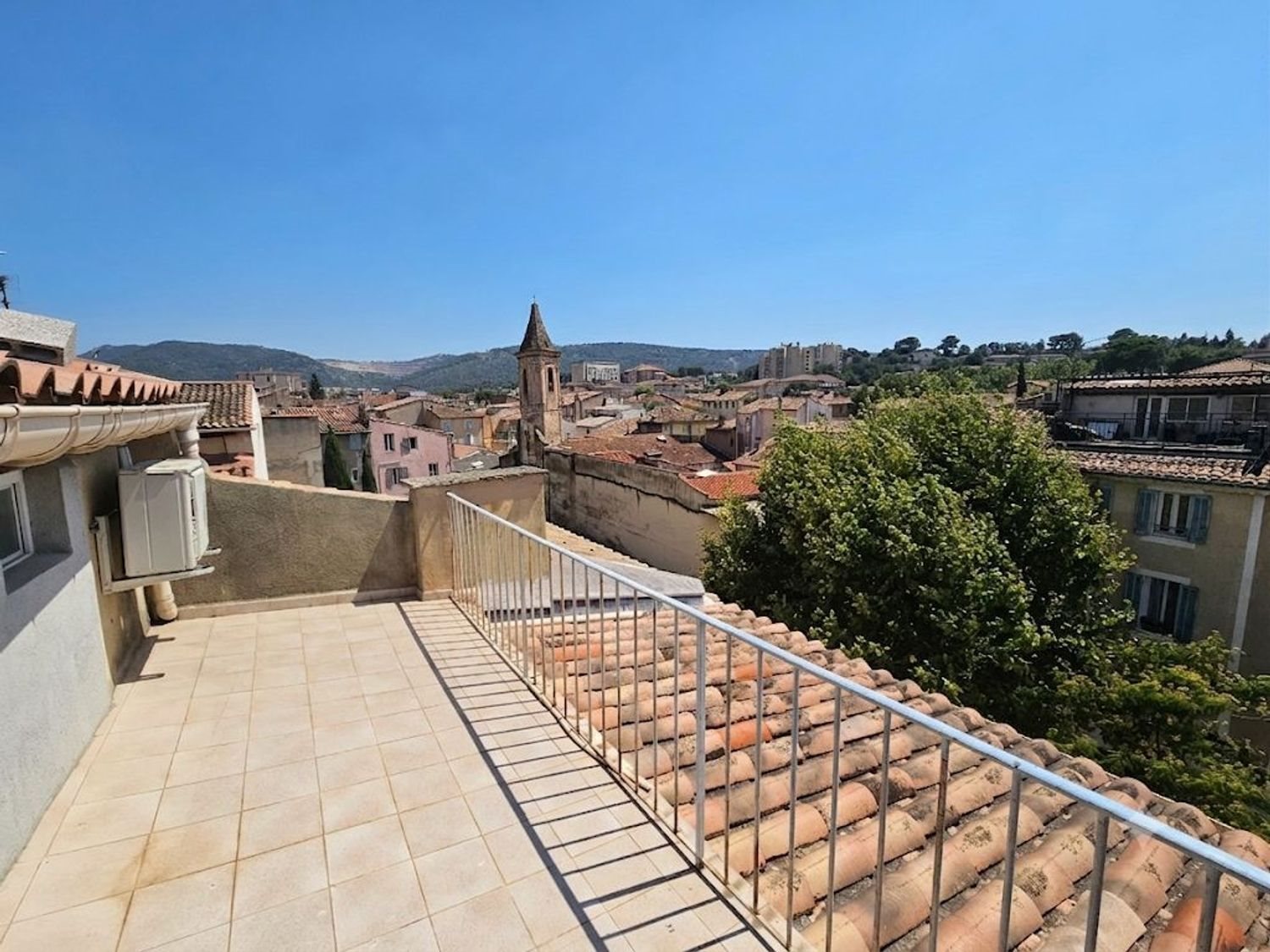 Appartement à louer, 24m², Aubagne