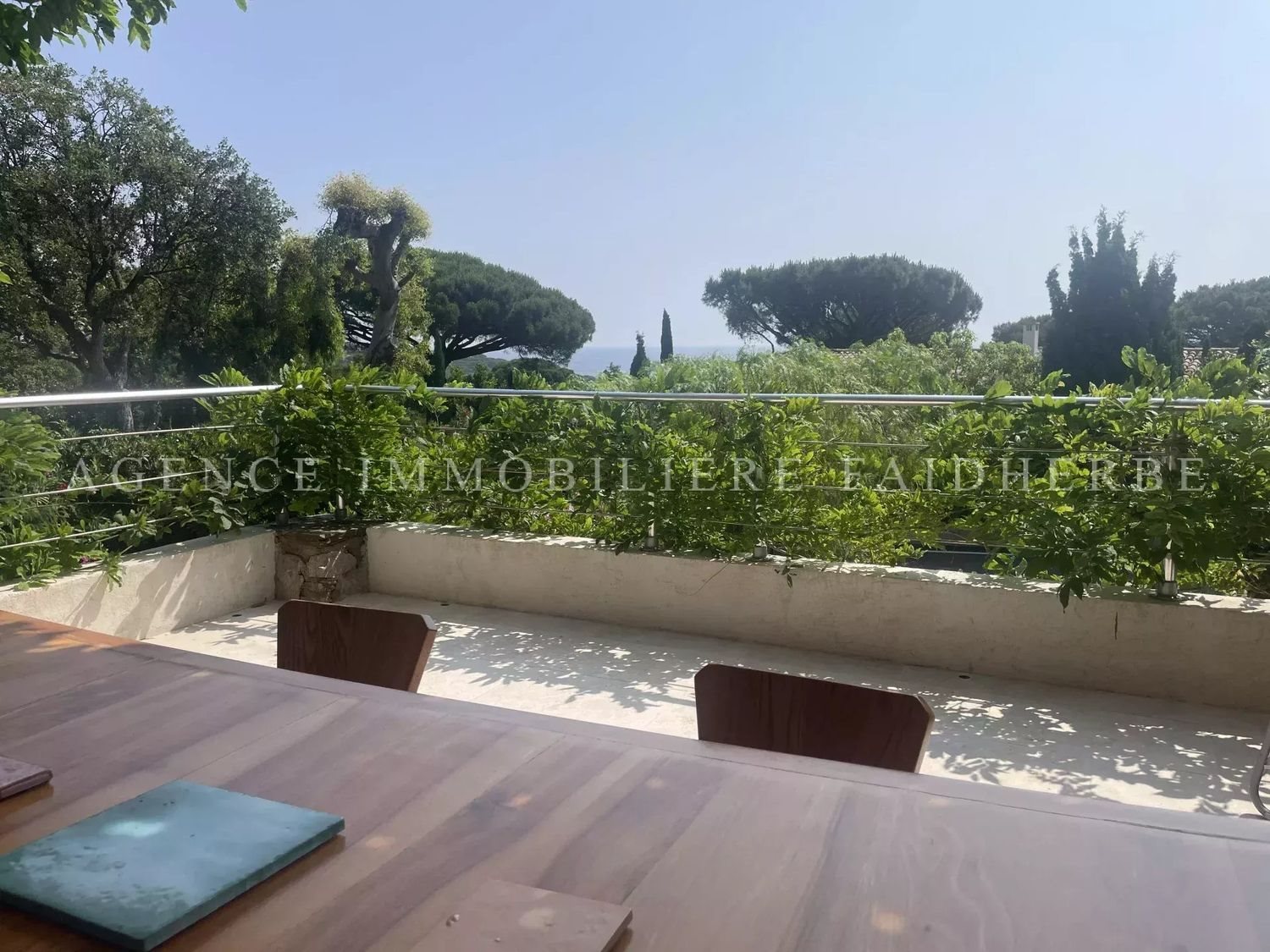 Maison à louer, 11m², Saint-Tropez