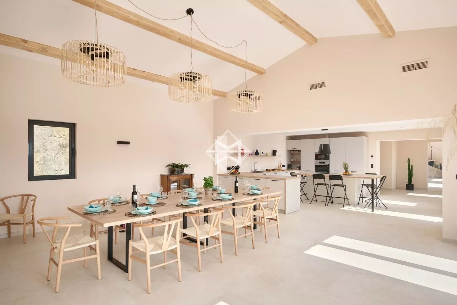 Maison à louer, 490m², Le Luc