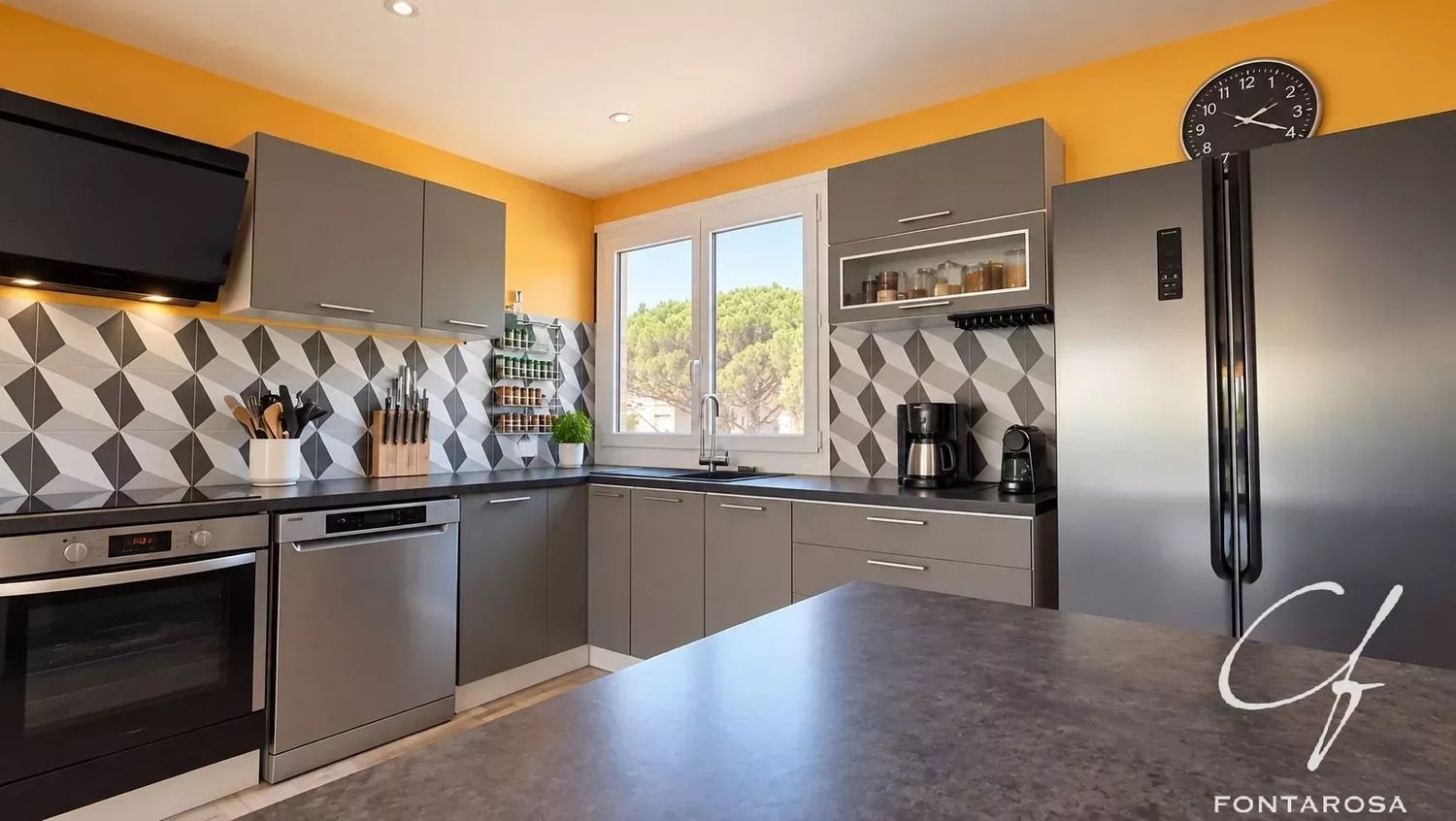 Appartement à vendre, 77m², Fréjus