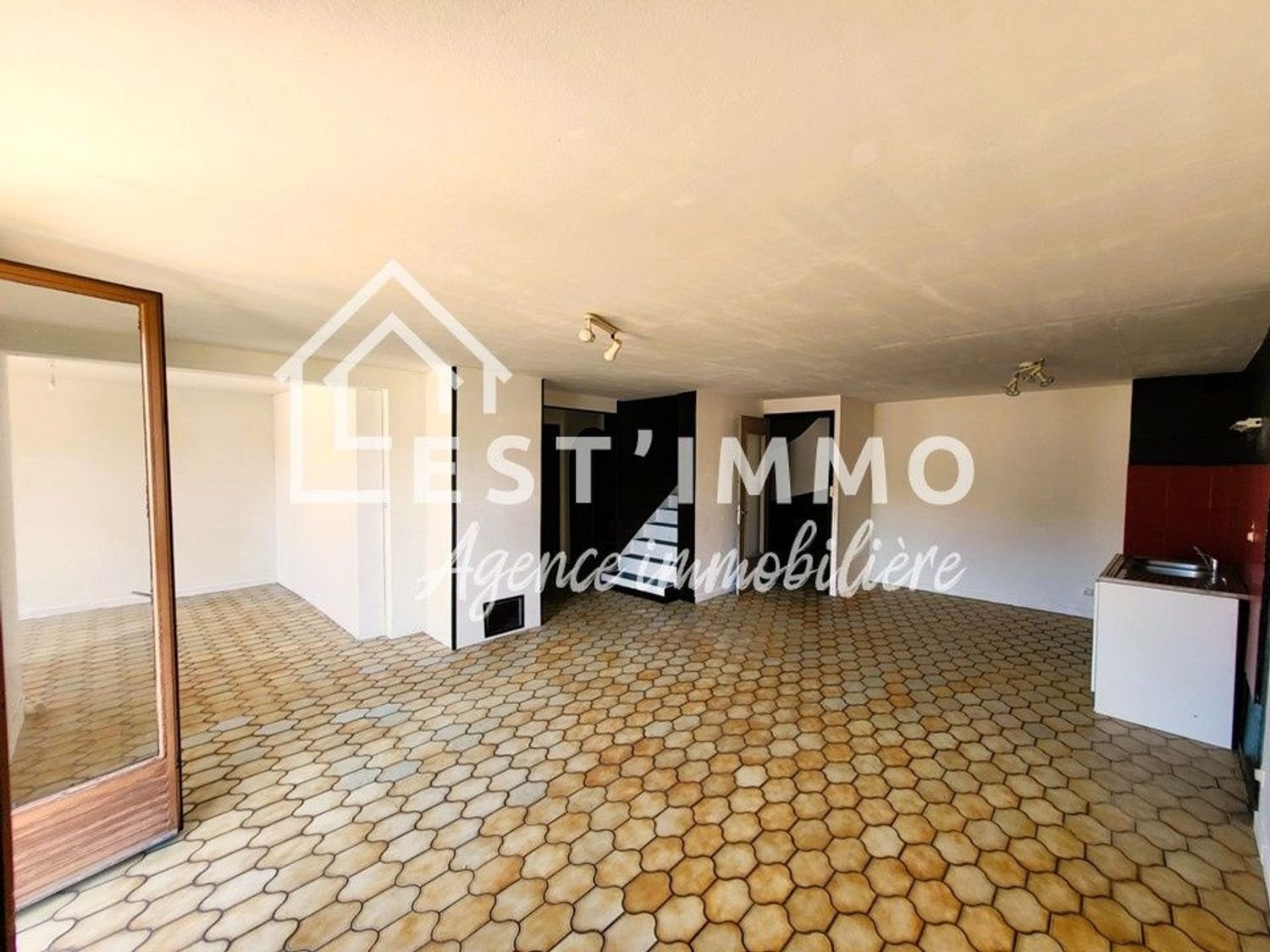 Maison à vendre, 121m², Valfroicourt