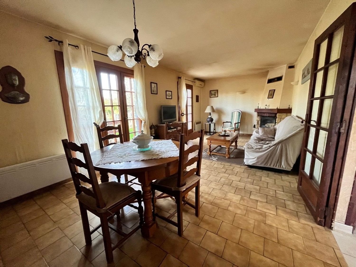 Maison à vendre, 90m², Sainte-Lizaigne