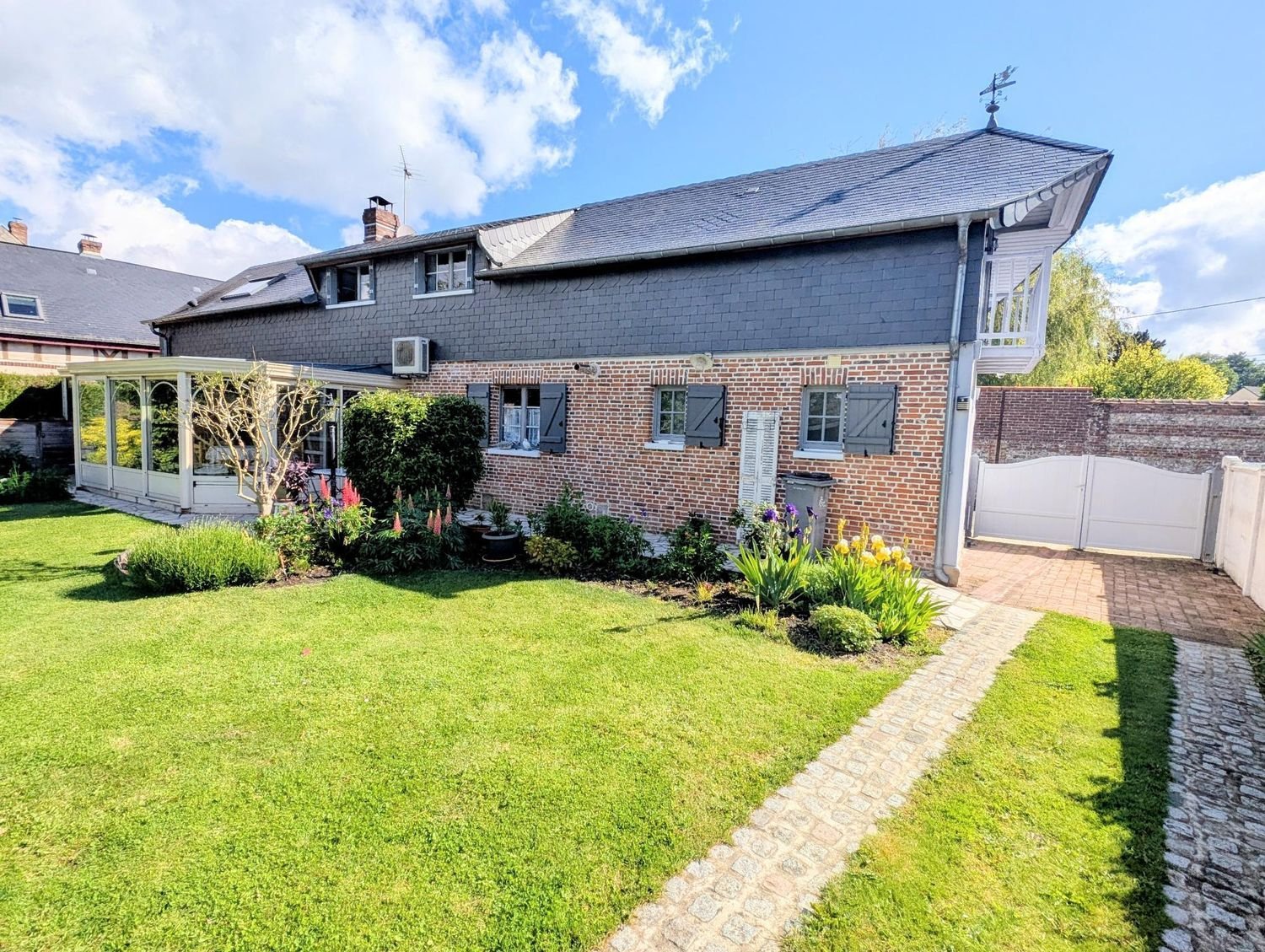 Maison à vendre, 138m², Saint-Victor-l'Abbaye