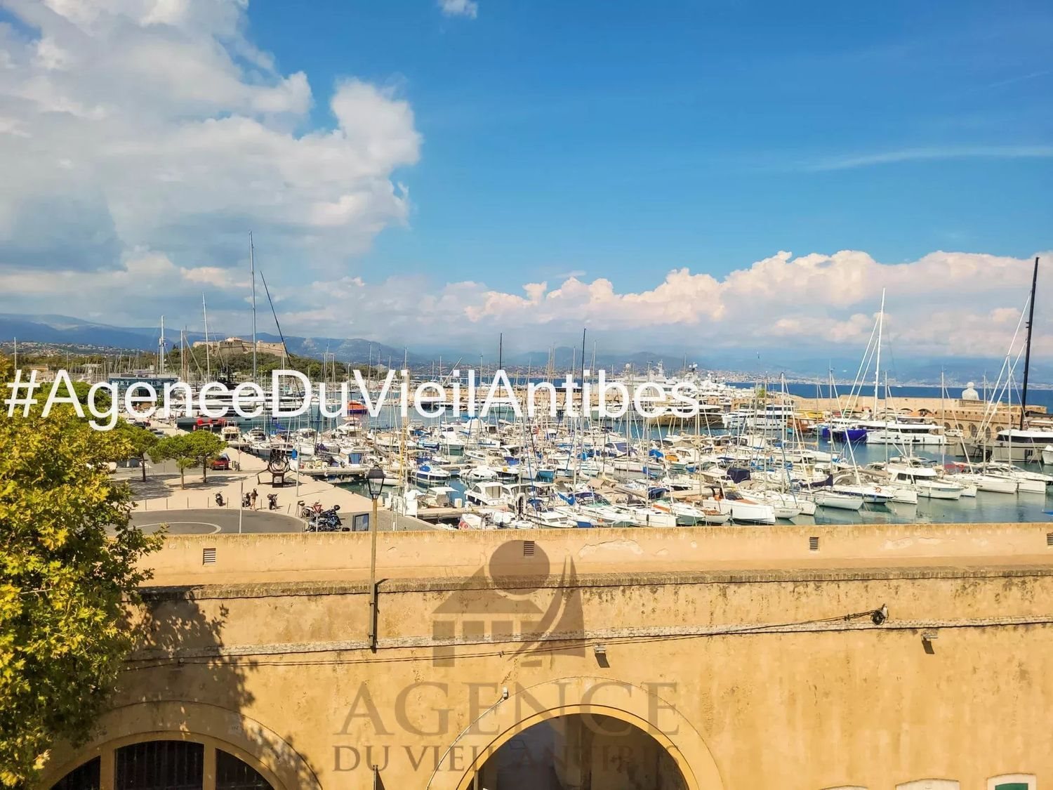 Appartement à louer, 84m², Antibes