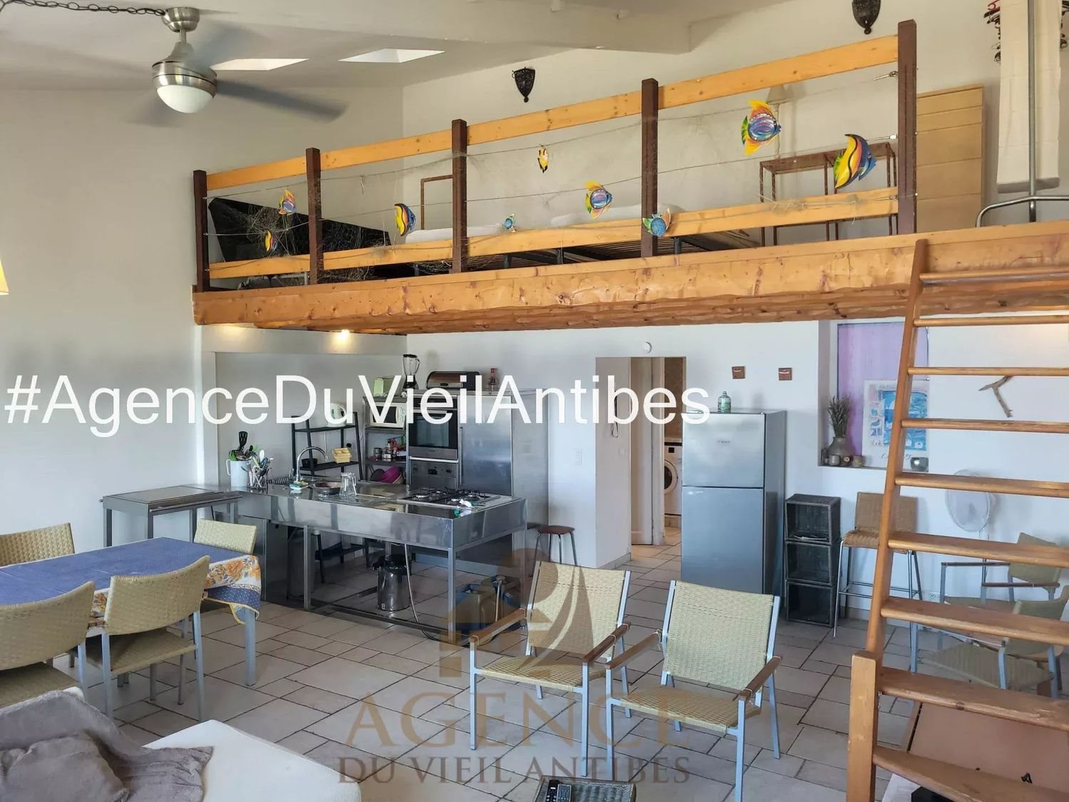 Appartement à louer, 84m², Antibes