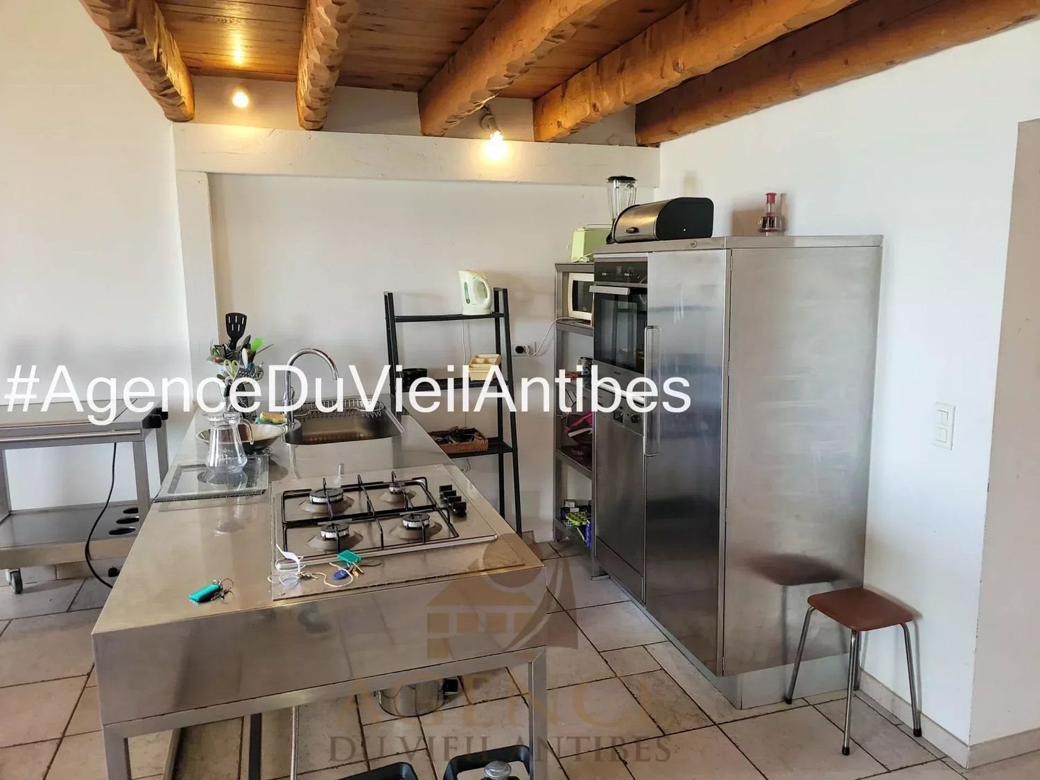 Appartement à louer, 84m², Antibes
