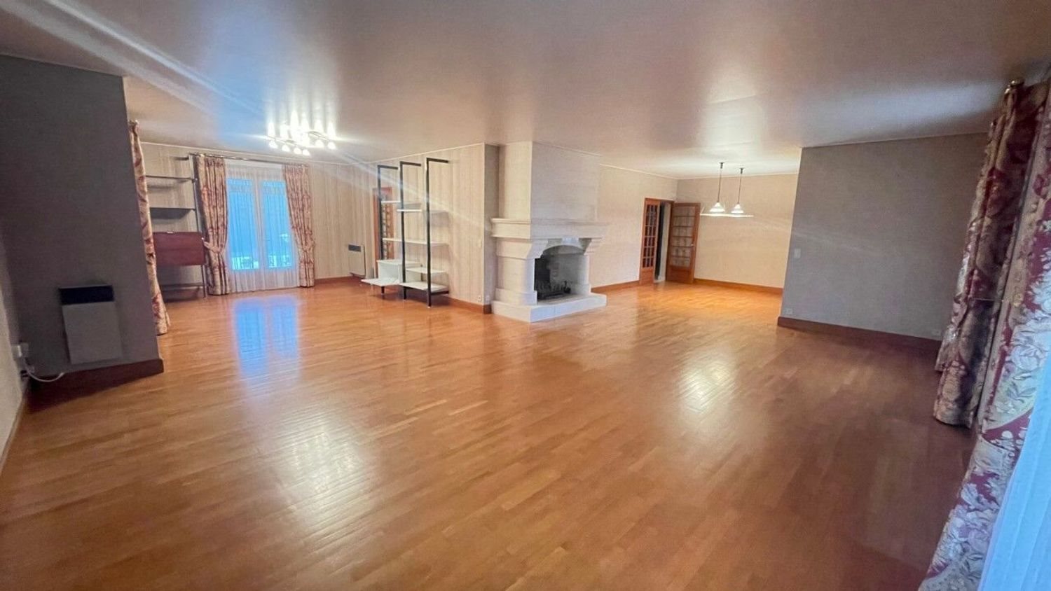 Maison à vendre, 265m², Coulounieix-Chamiers