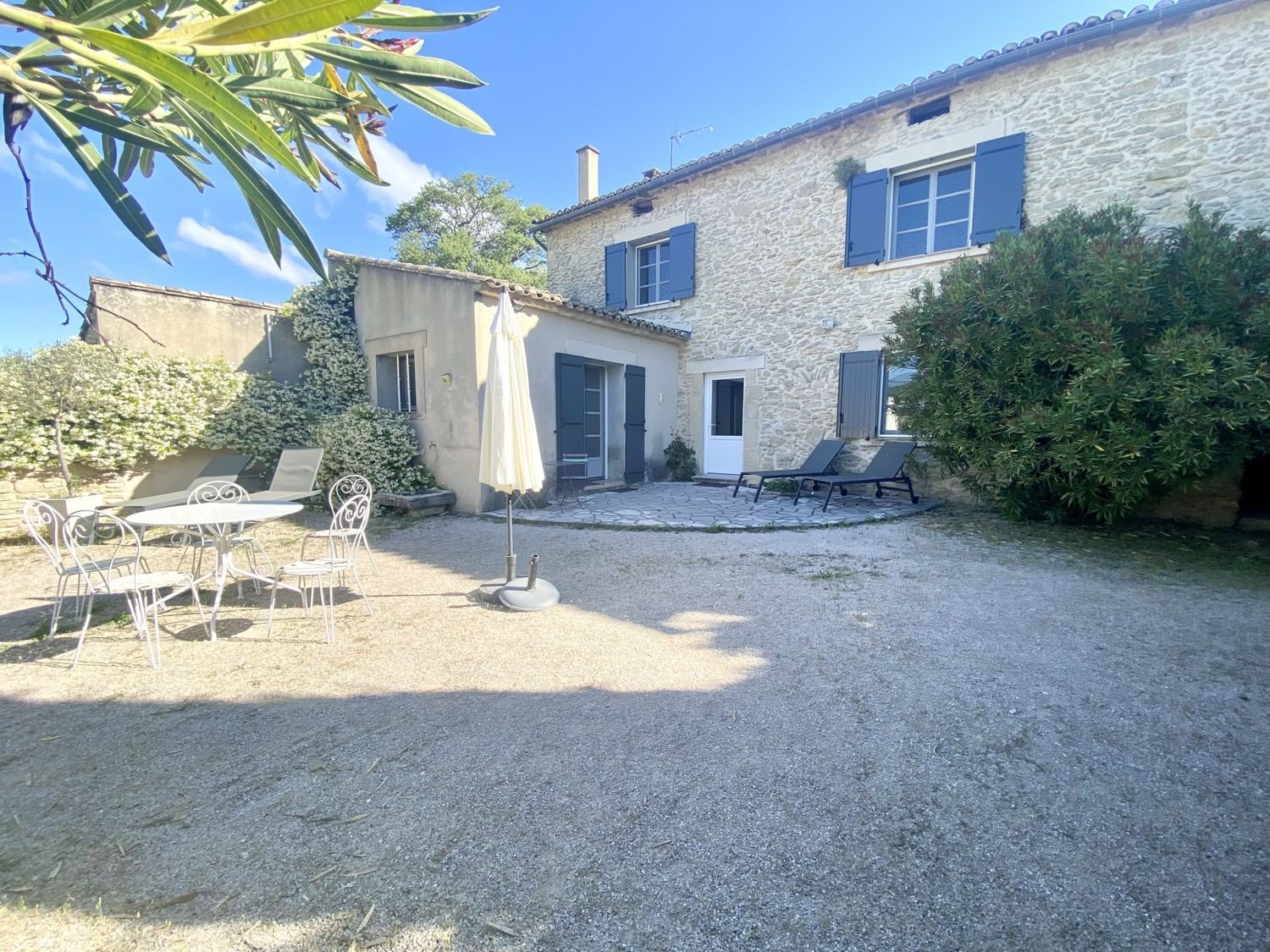 Maison à louer, 145m², Entrechaux