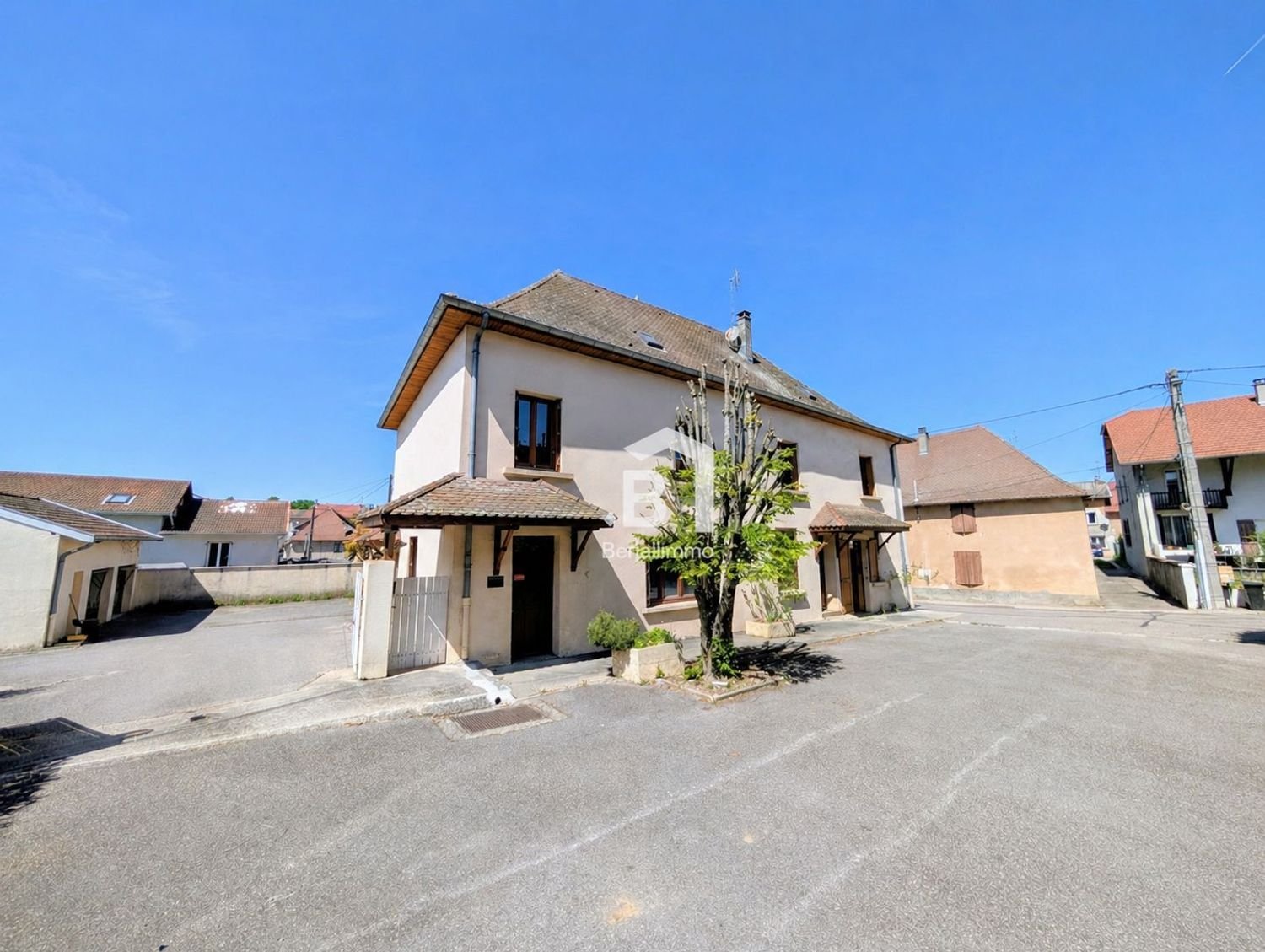 Maison à vendre, 263m², Saint-André-le-Gaz