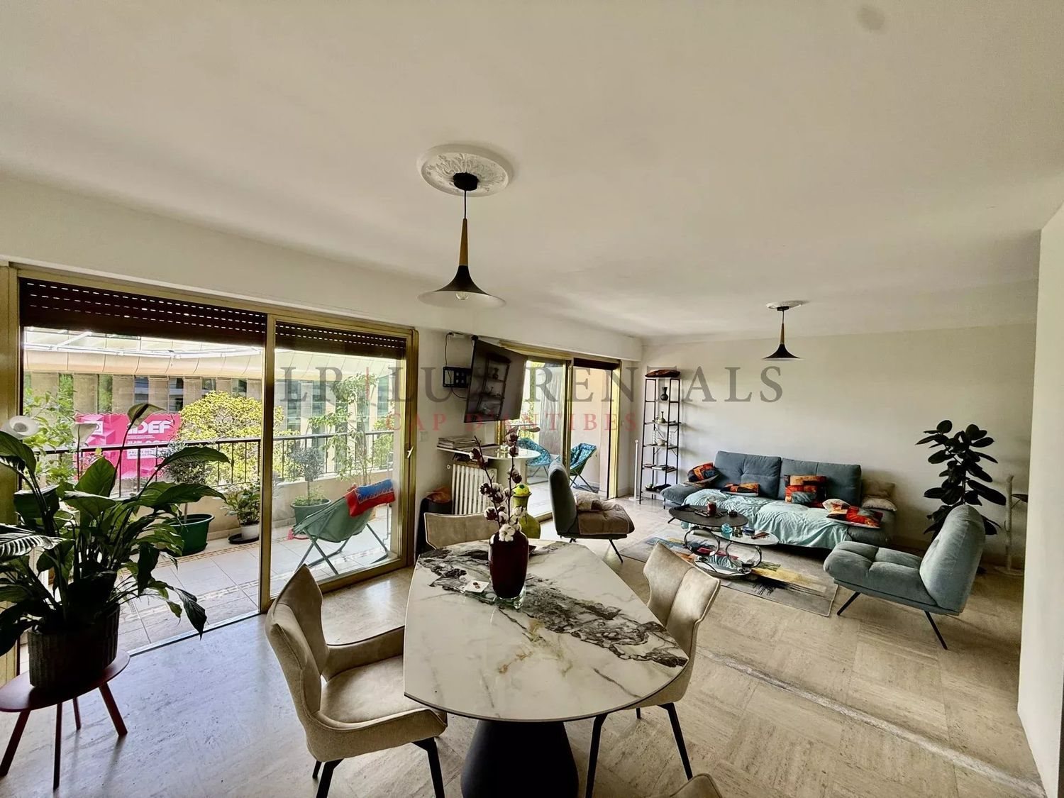 Appartement à louer, 62m², Antibes