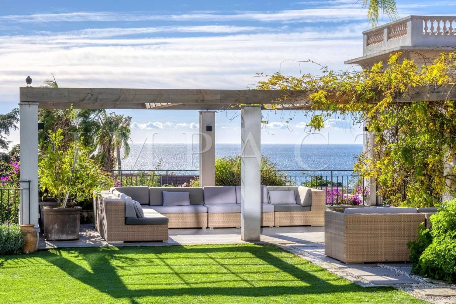 Maison à louer, 318m², Cannes
