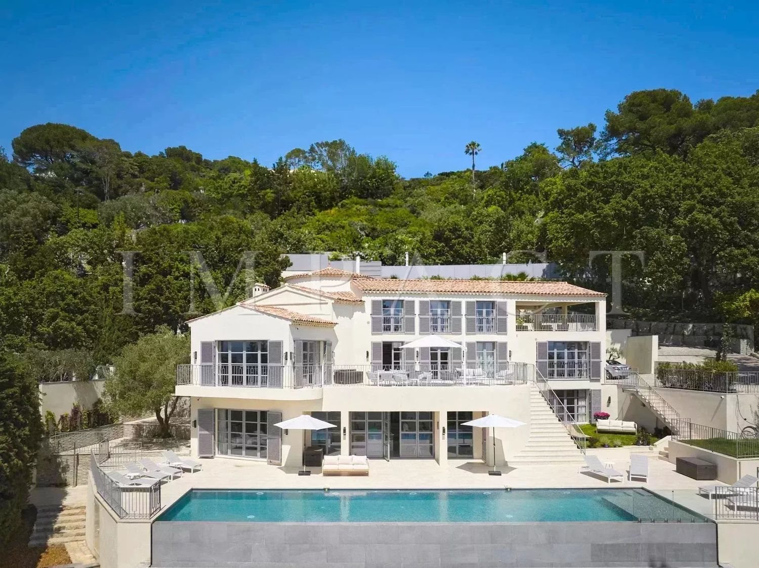 Maison à louer, 450m², Le Cannet