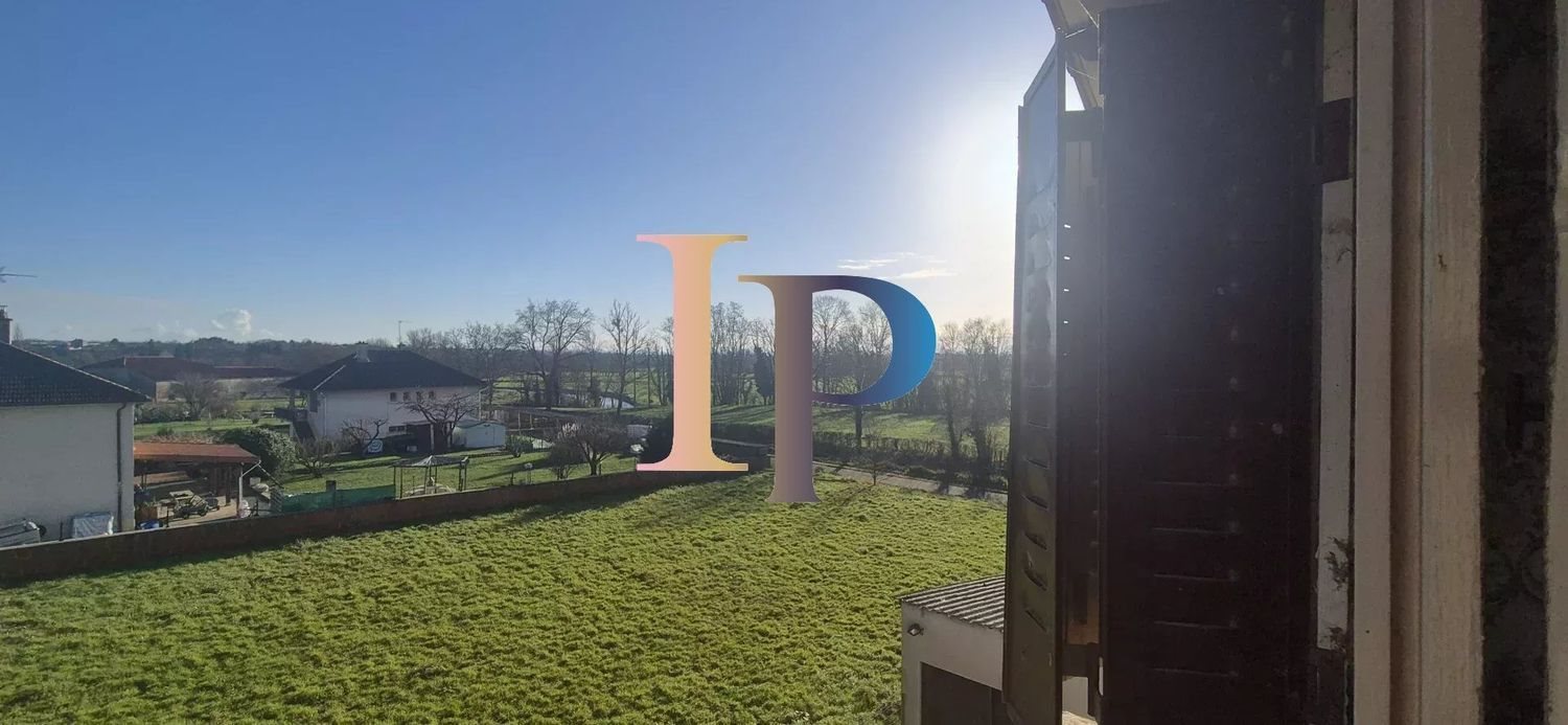 Maison à vendre, 120m², Pouilly-sous-Charlieu