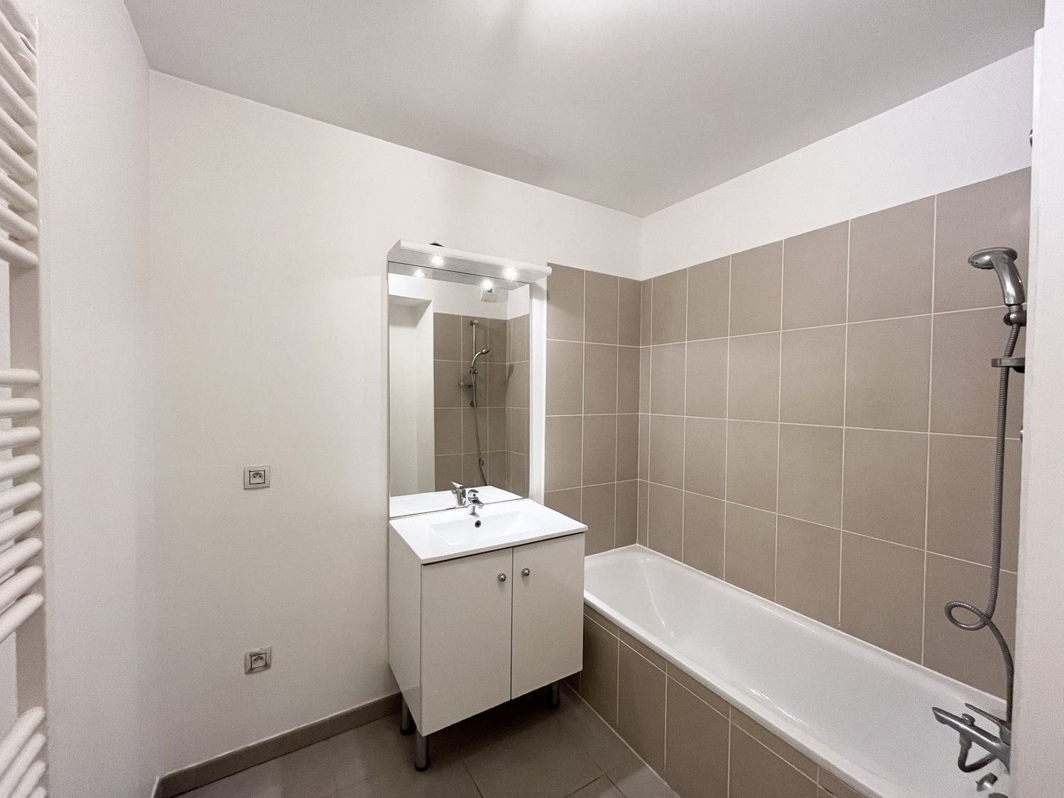 Appartement à vendre, 65m², Bordeaux
