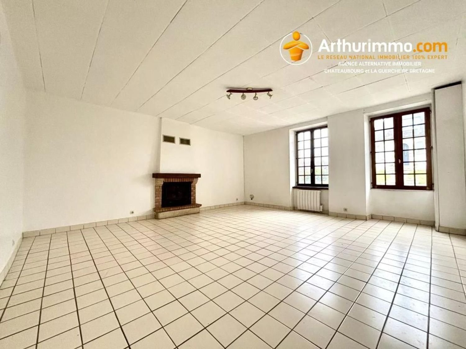 Maison à vendre, 140m², Bais