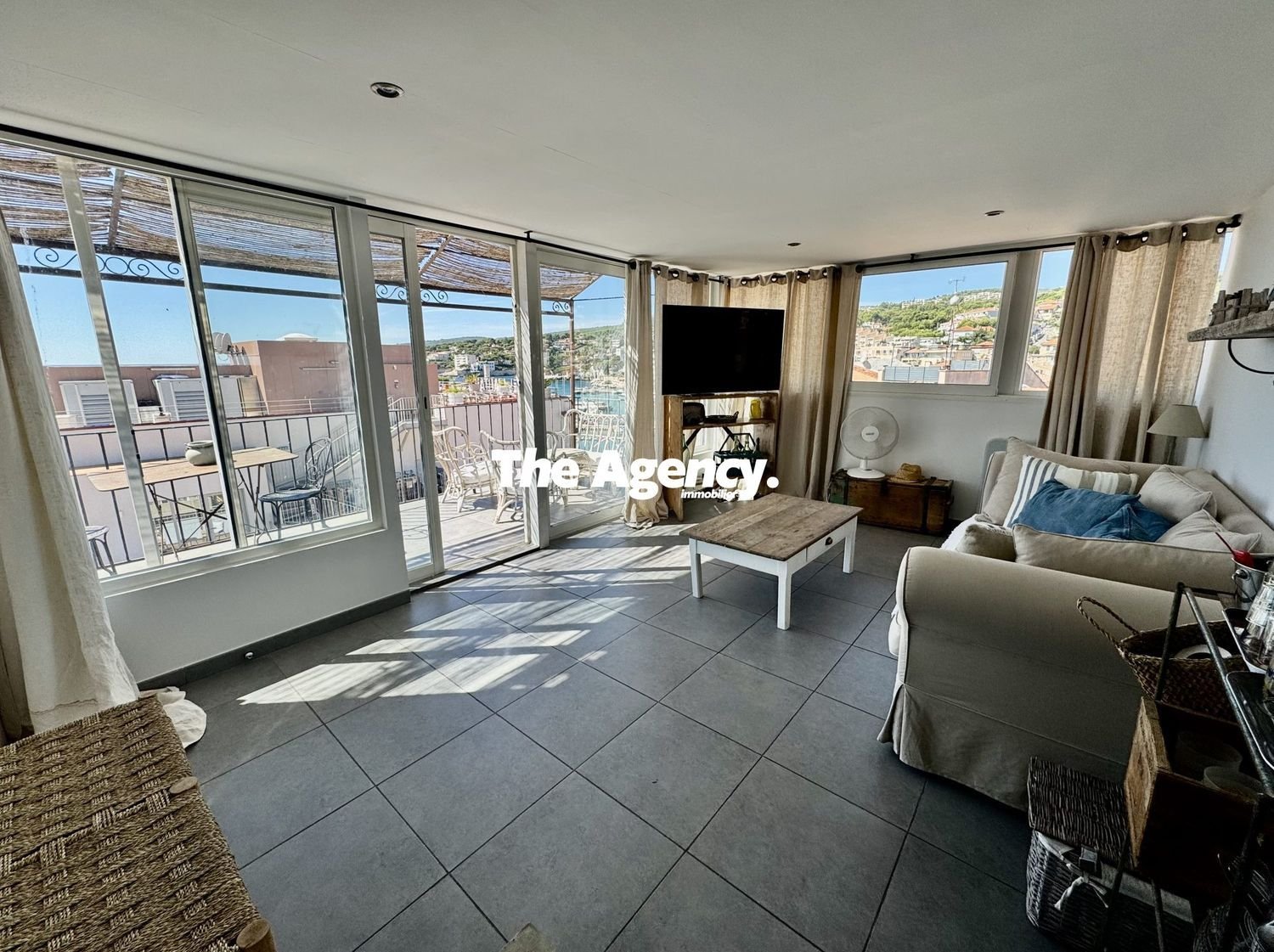 Appartement à louer, 48m², Cassis