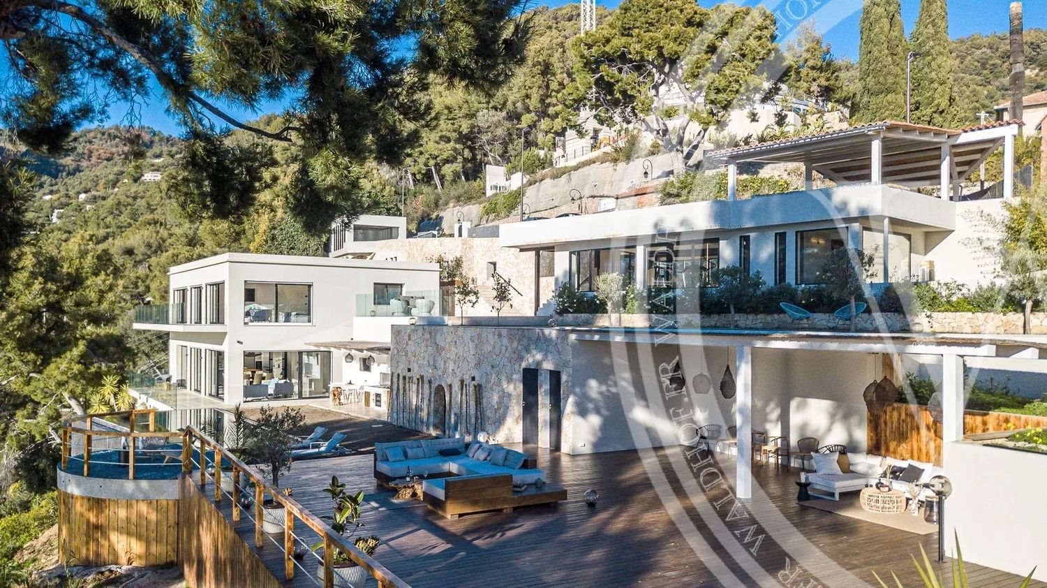 Maison à louer, 450m², Roquebrune-Cap-Martin