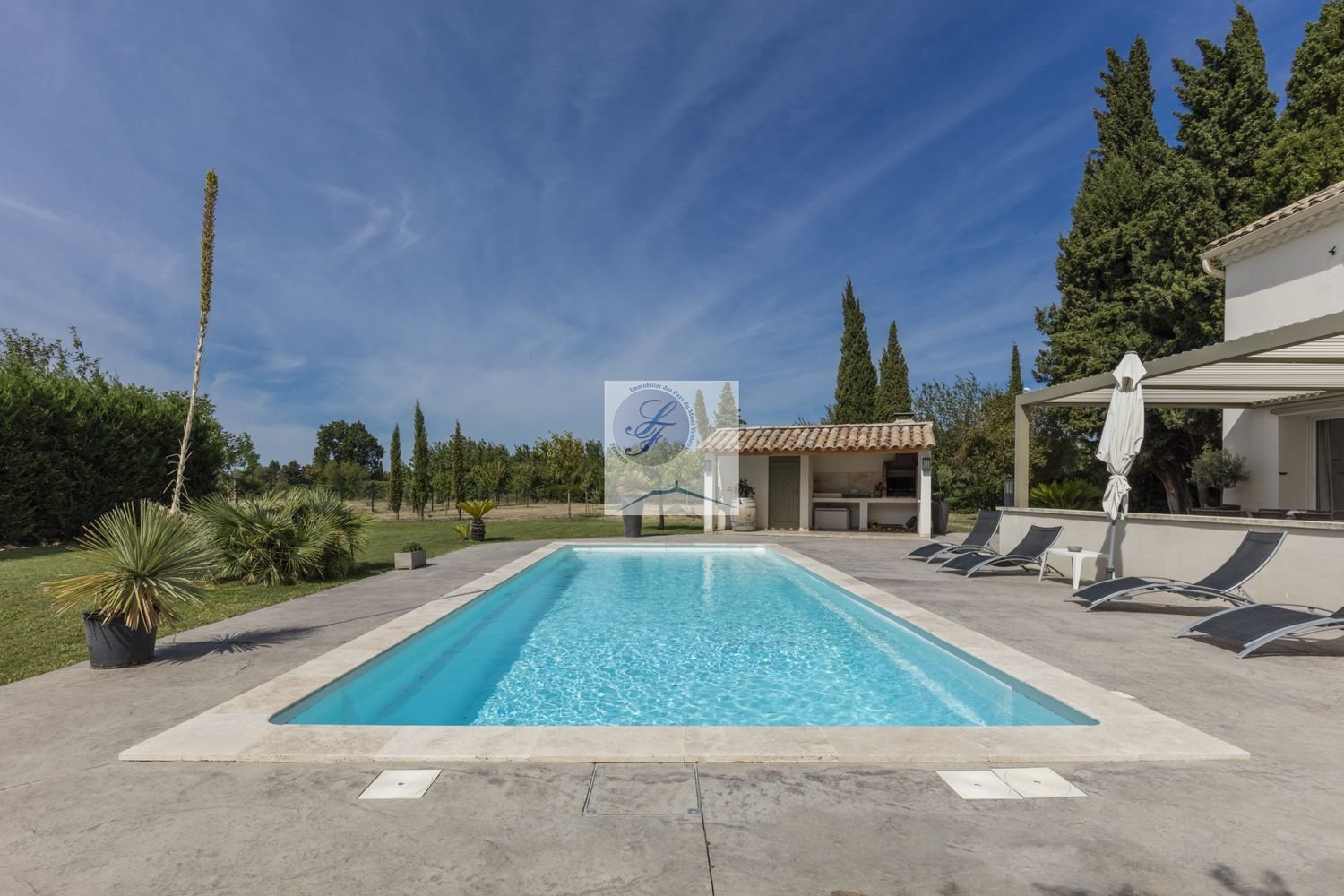 Maison à vendre, 250m², Camaret-sur-Aigues