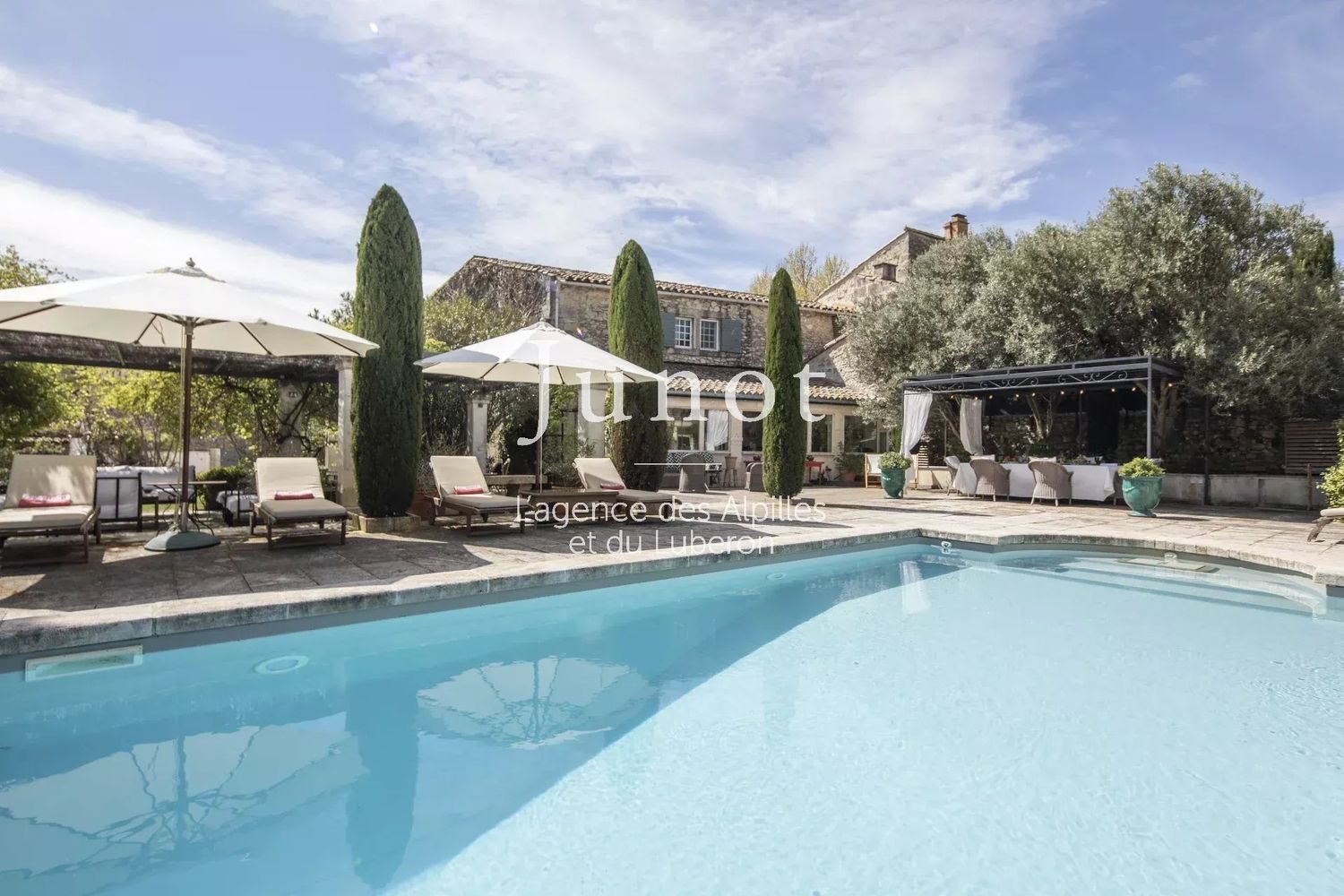 Maison à louer, 200m², Paradou