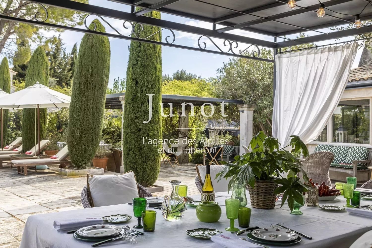 Maison à louer, 200m², Paradou