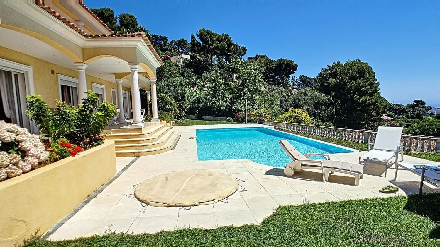 Maison à louer, 11m², Vallauris